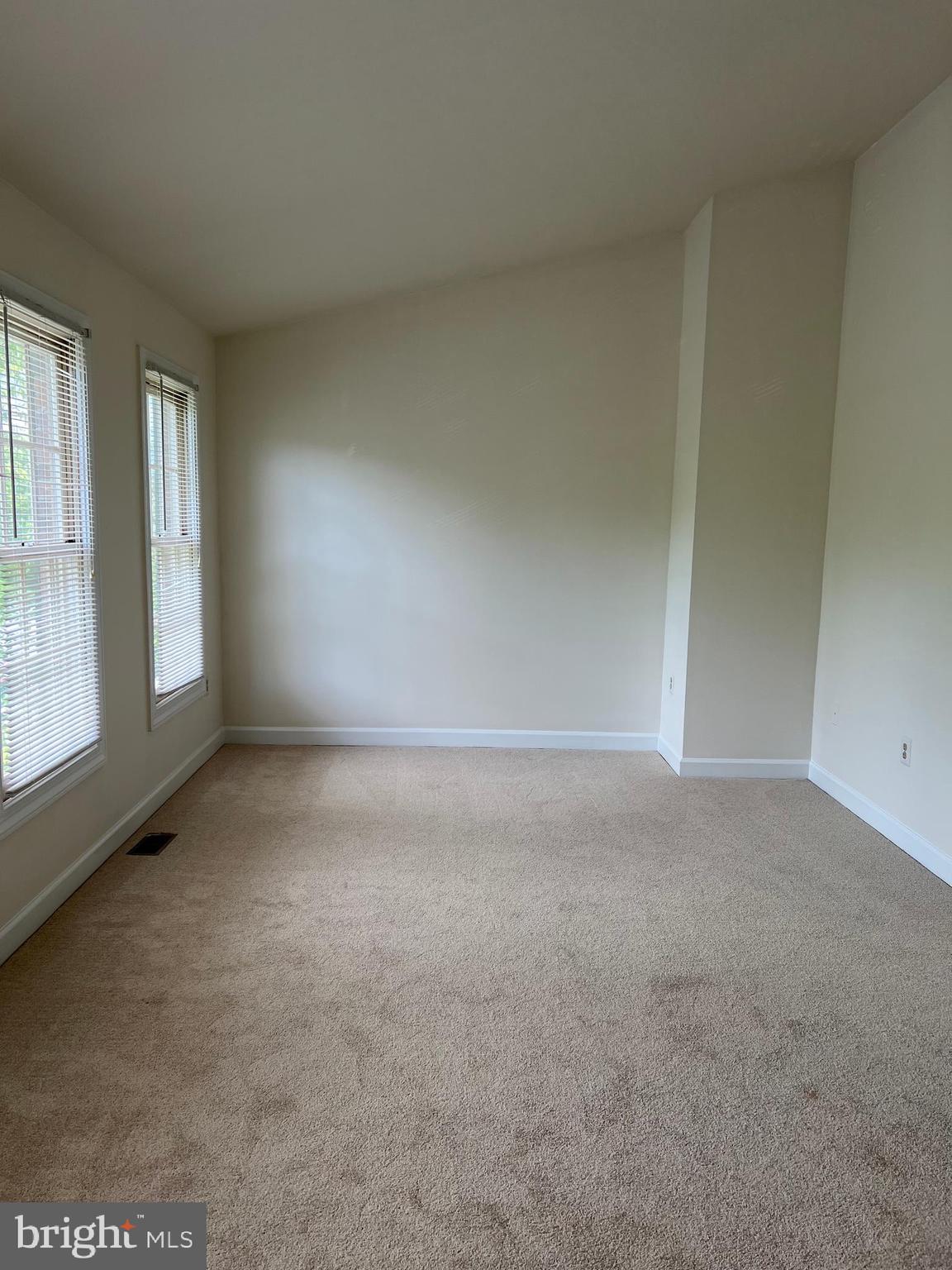 STUART MECHANIC - Residential Lease