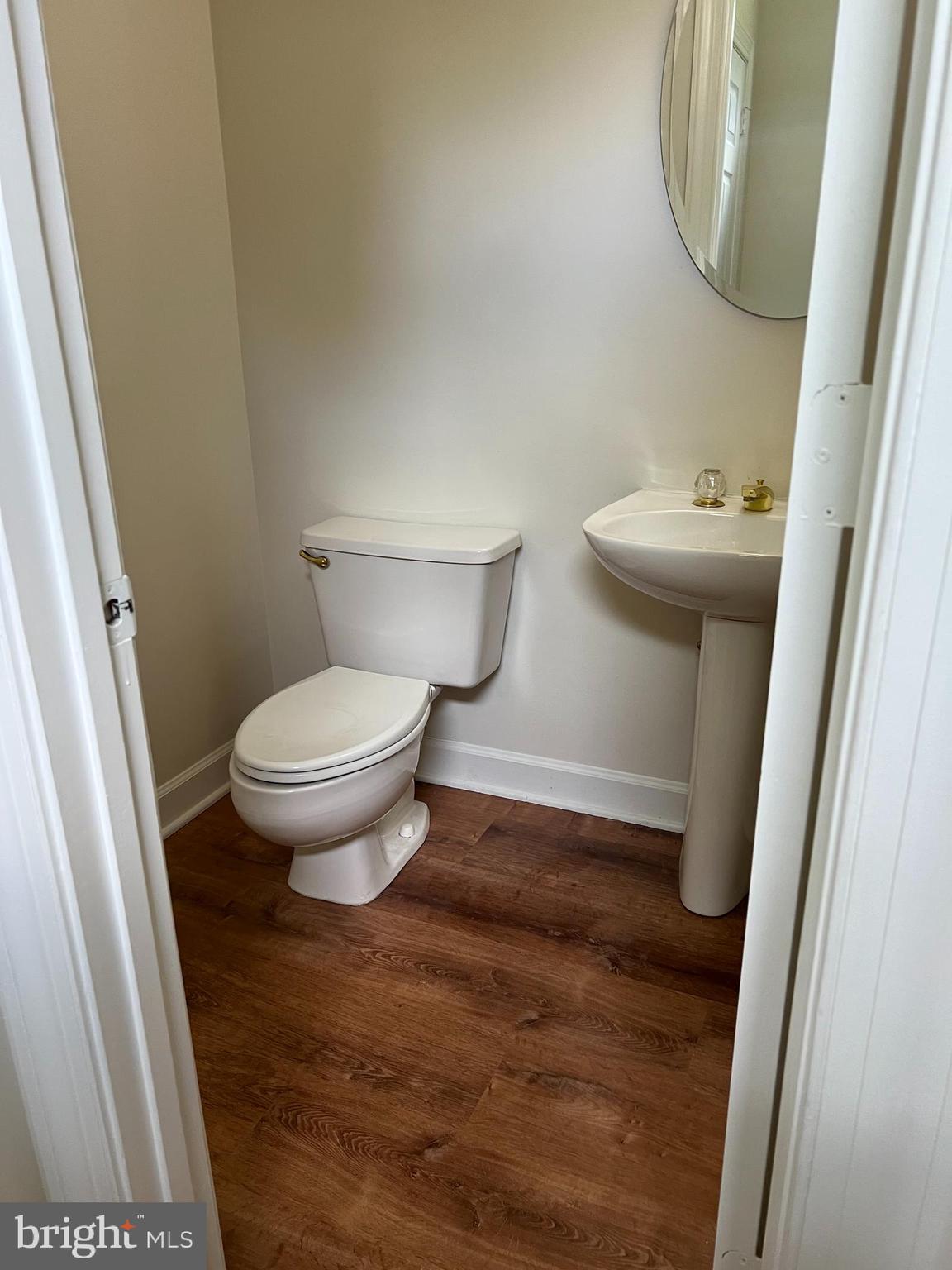 STUART MECHANIC - Residential Lease