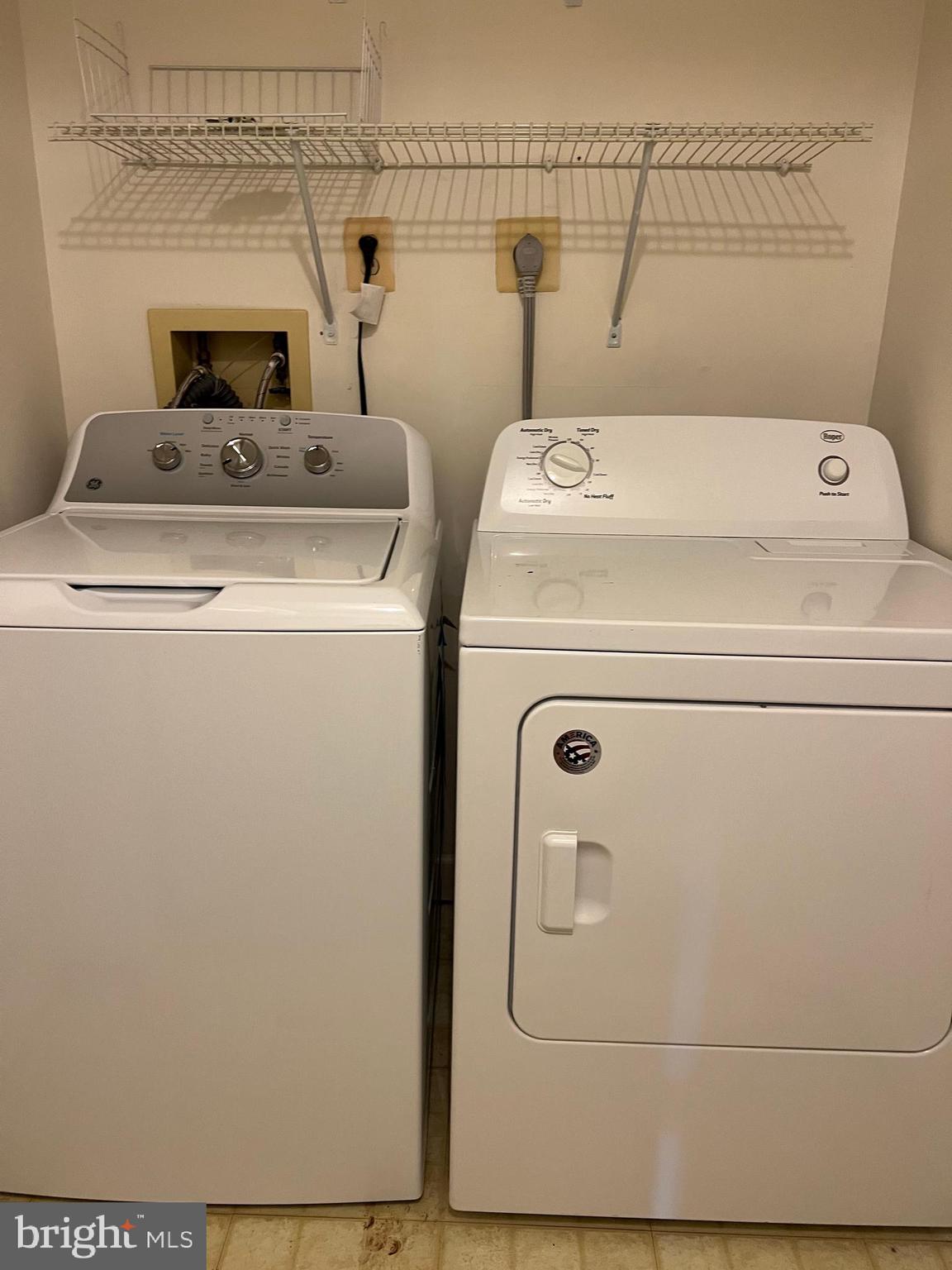 STUART MECHANIC - Residential Lease