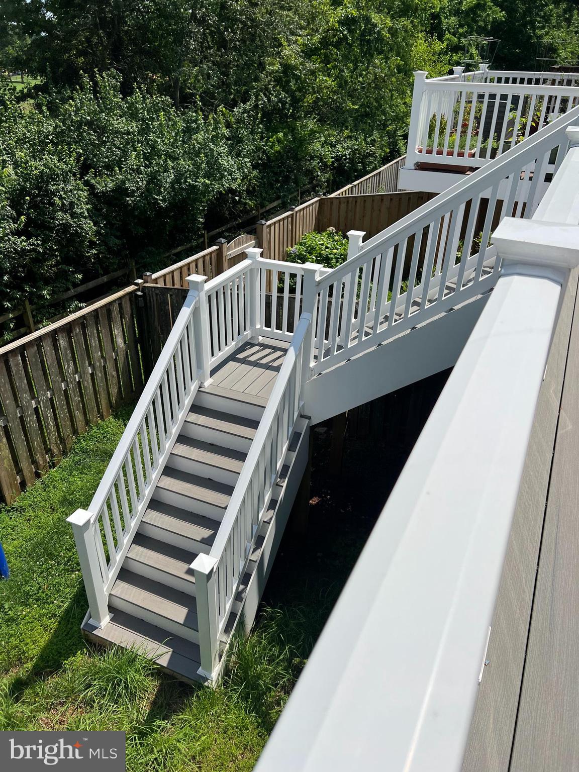 STUART MECHANIC - Residential Lease