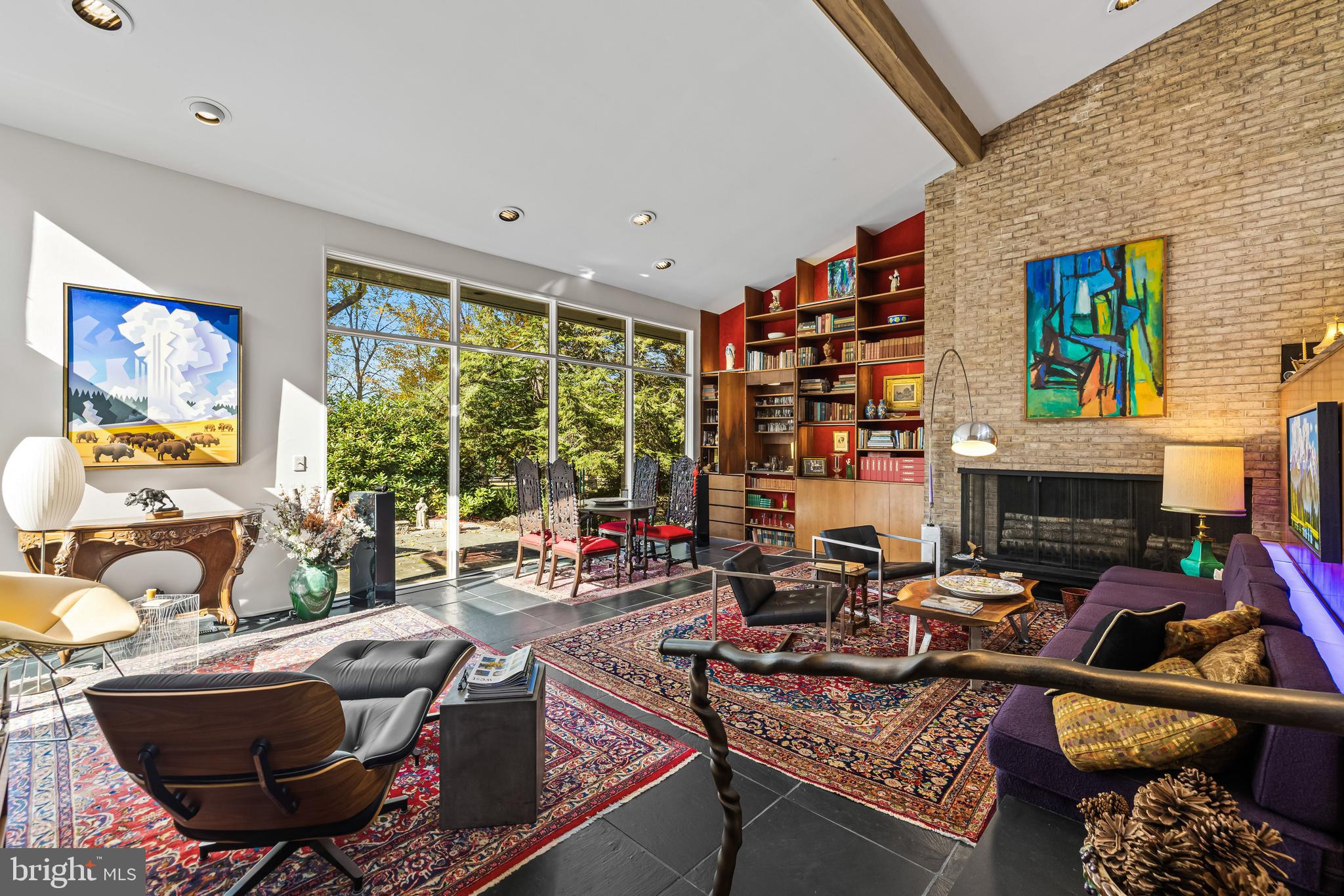 CAVESWOOD - Residential