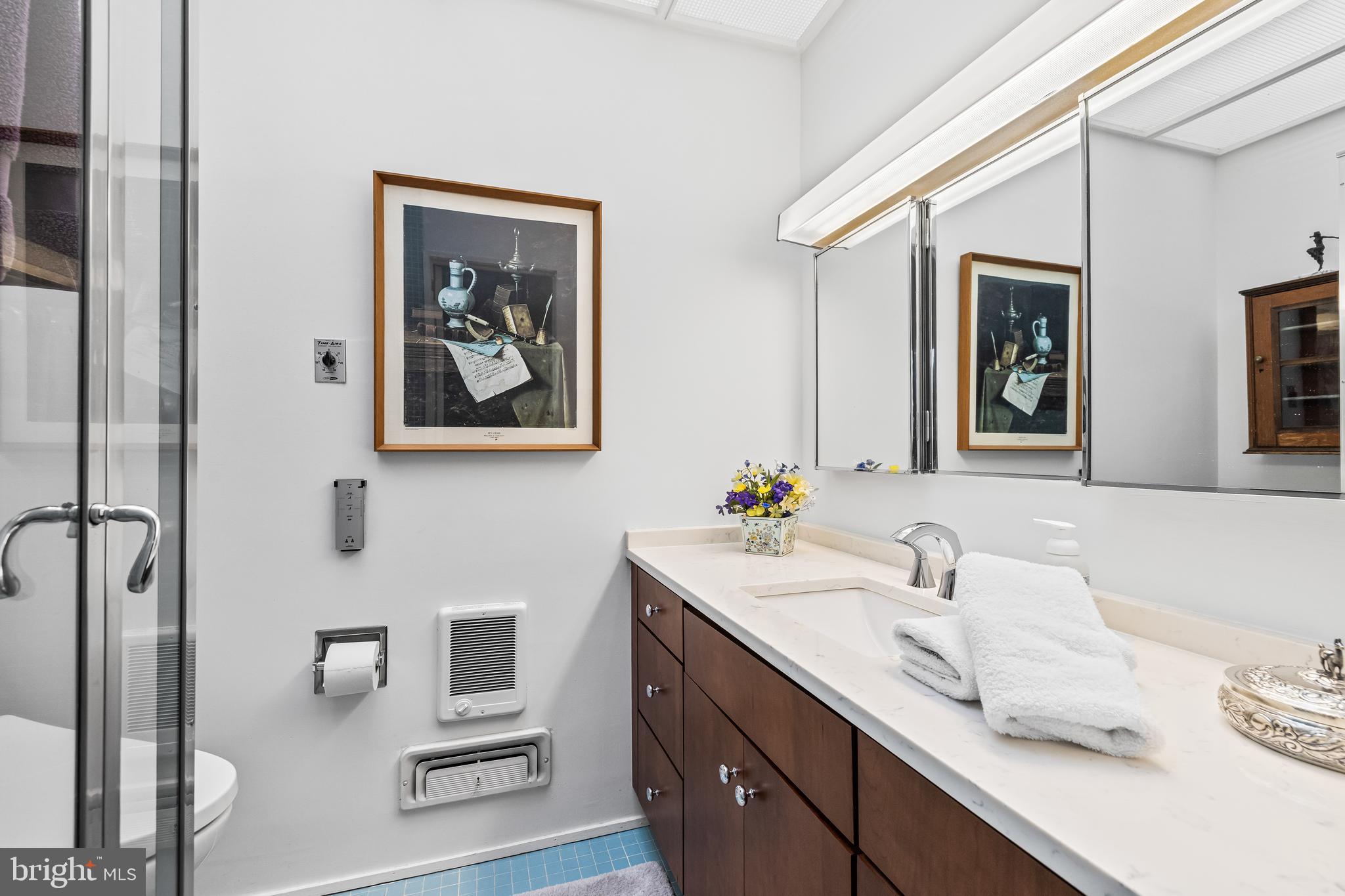 CAVESWOOD - Residential