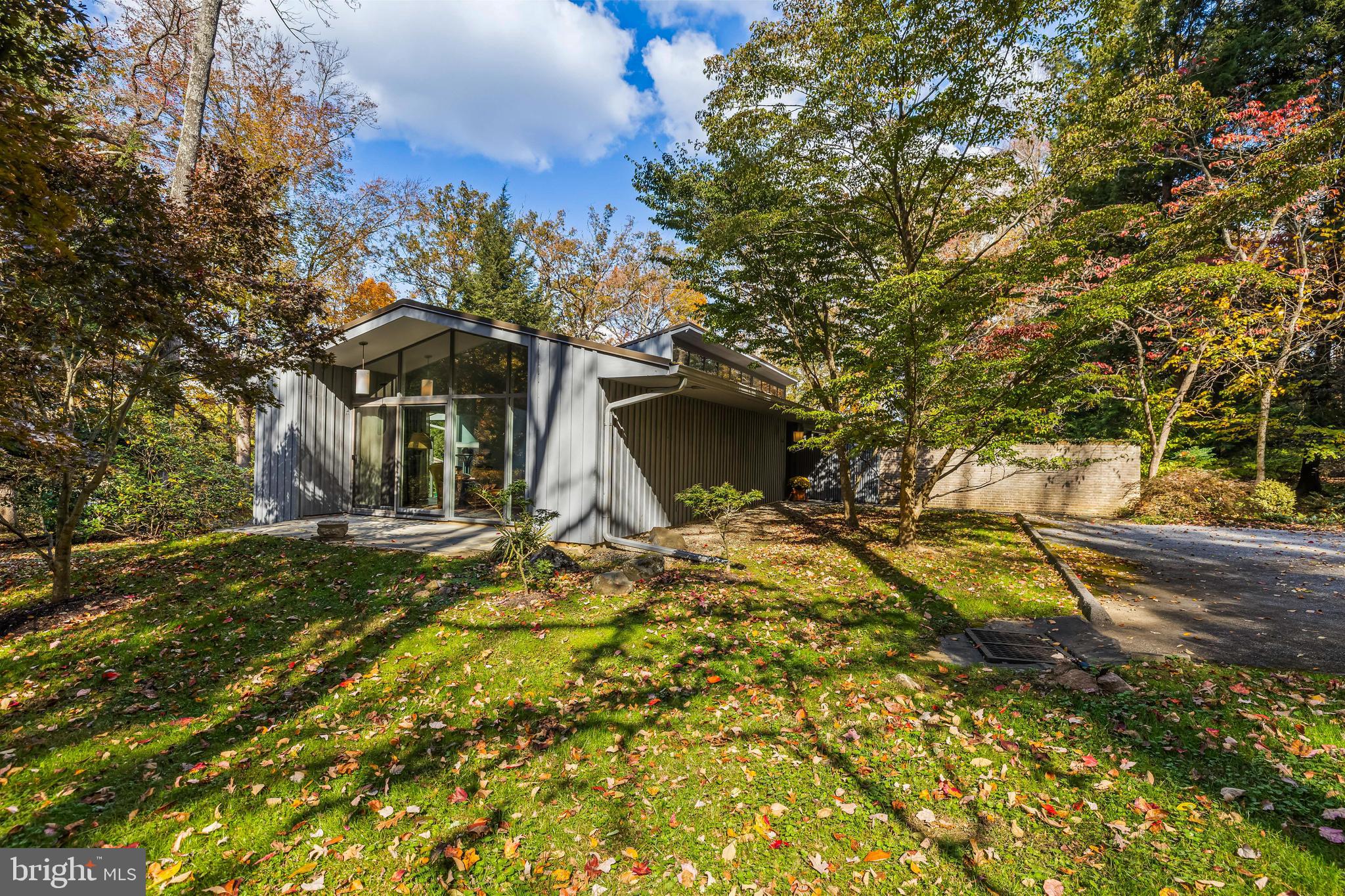 CAVESWOOD - Residential