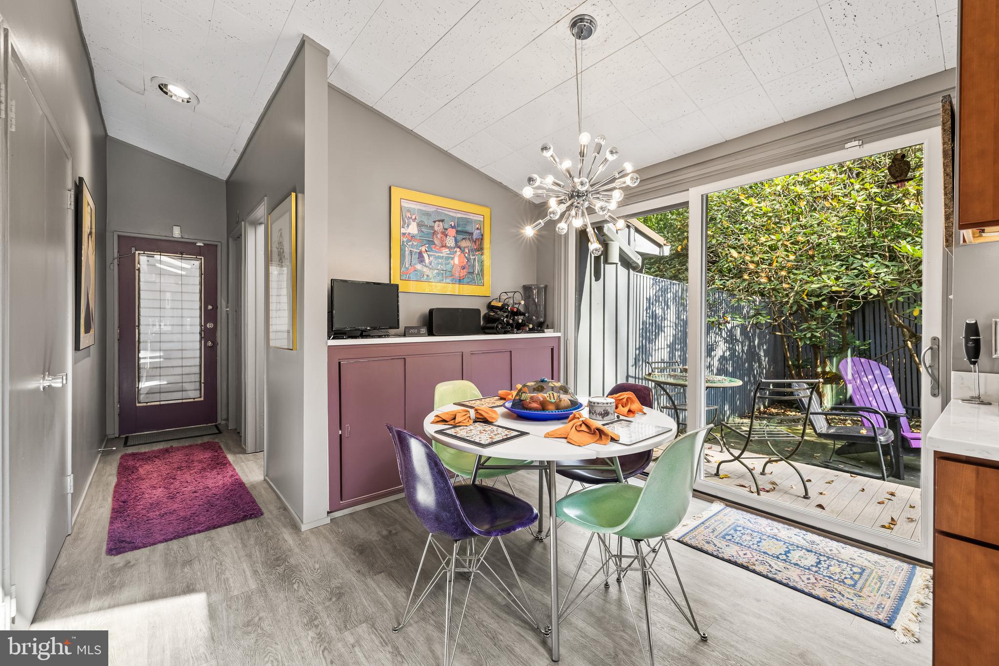 CAVESWOOD - Residential