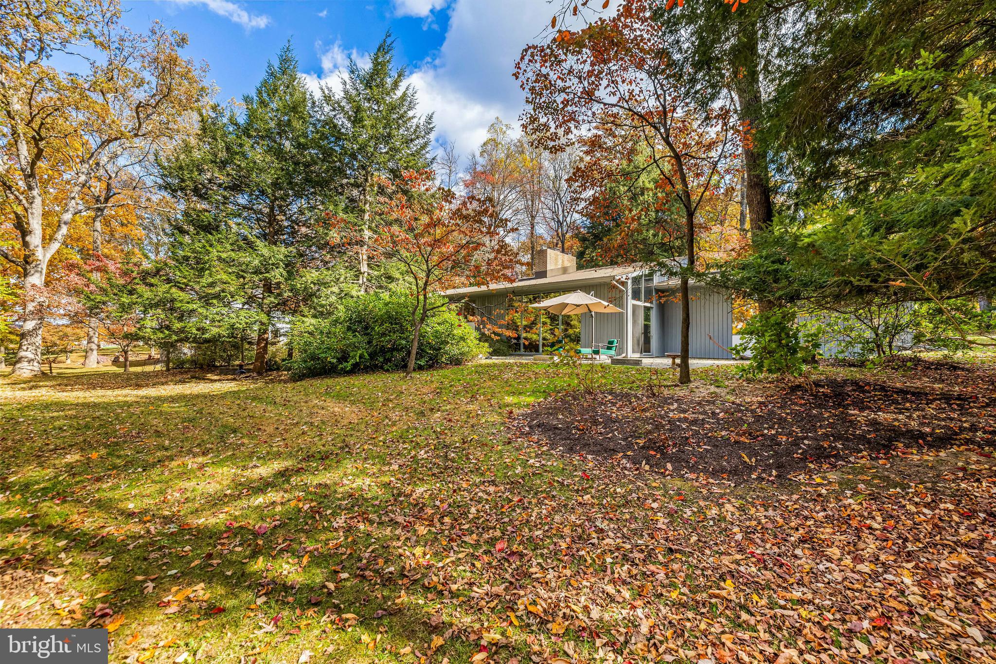 CAVESWOOD - Residential