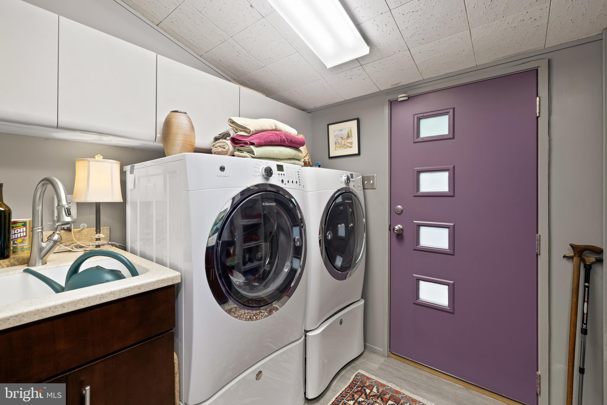 CAVESWOOD - Residential