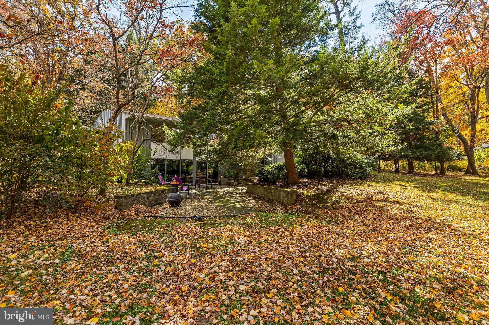 CAVESWOOD - Residential