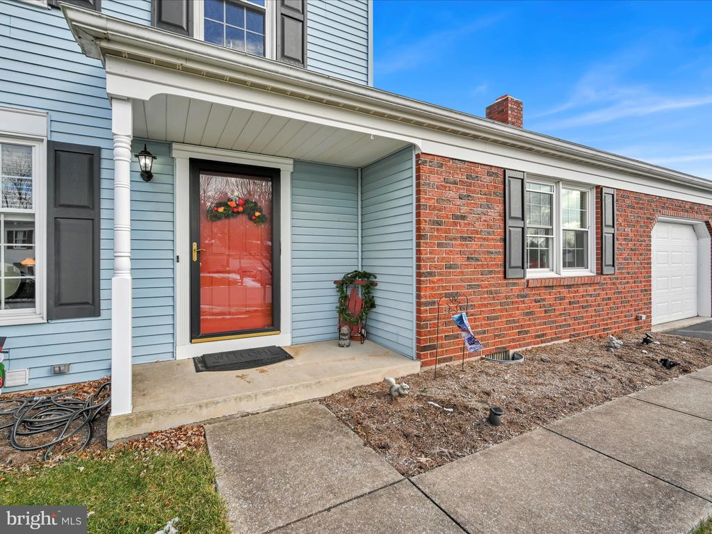 Photo of 33 Cobblestone Drive, WILLOW STREET, PA 17584 (MLS # PALA2063008)