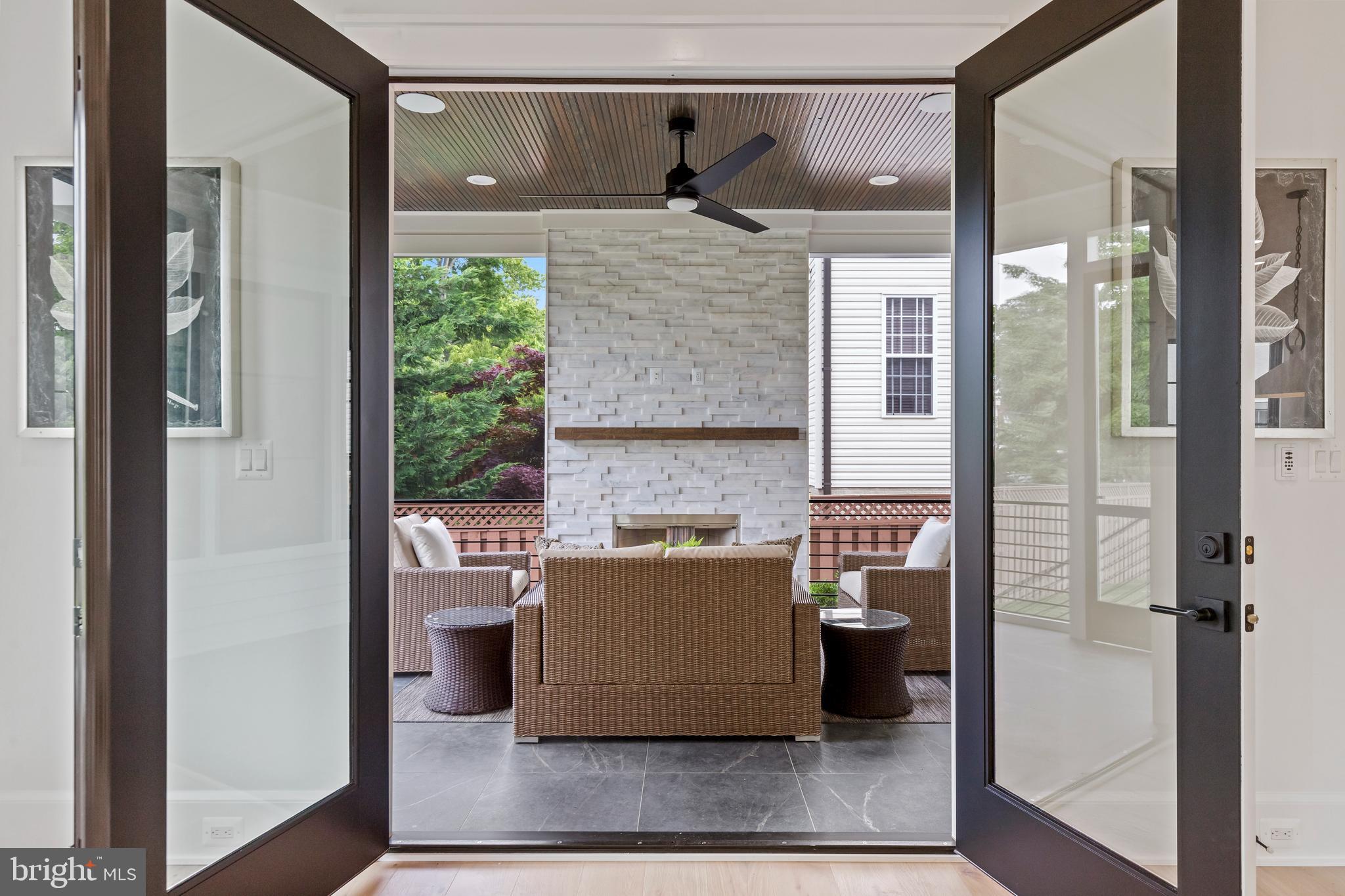 WAYCROFT - WOODLAWN - Residential