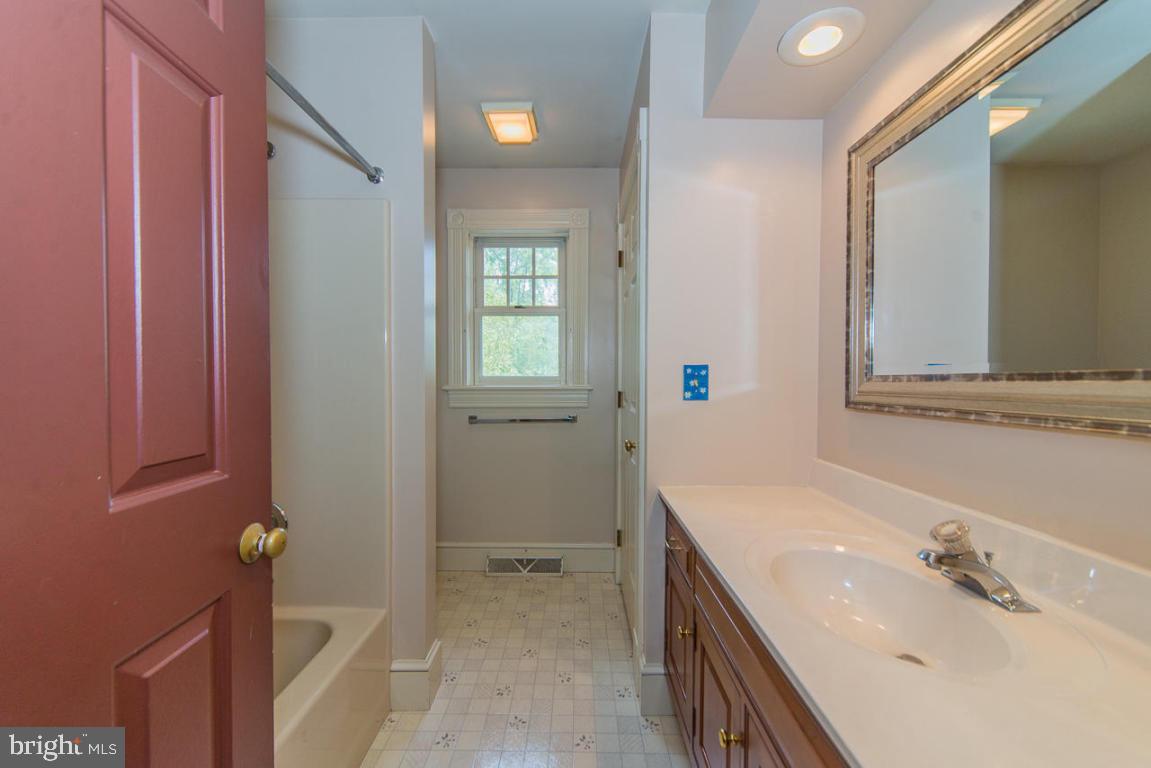 HICKORY RUN - Residential