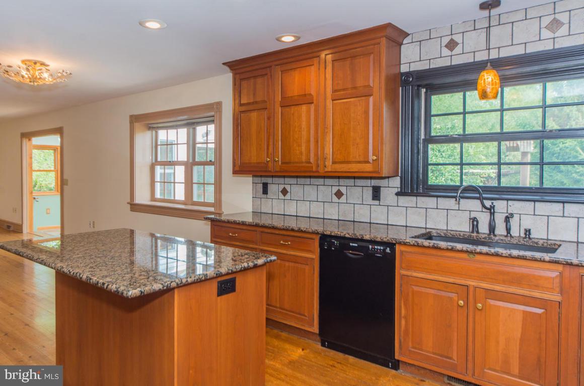 HICKORY RUN - Residential