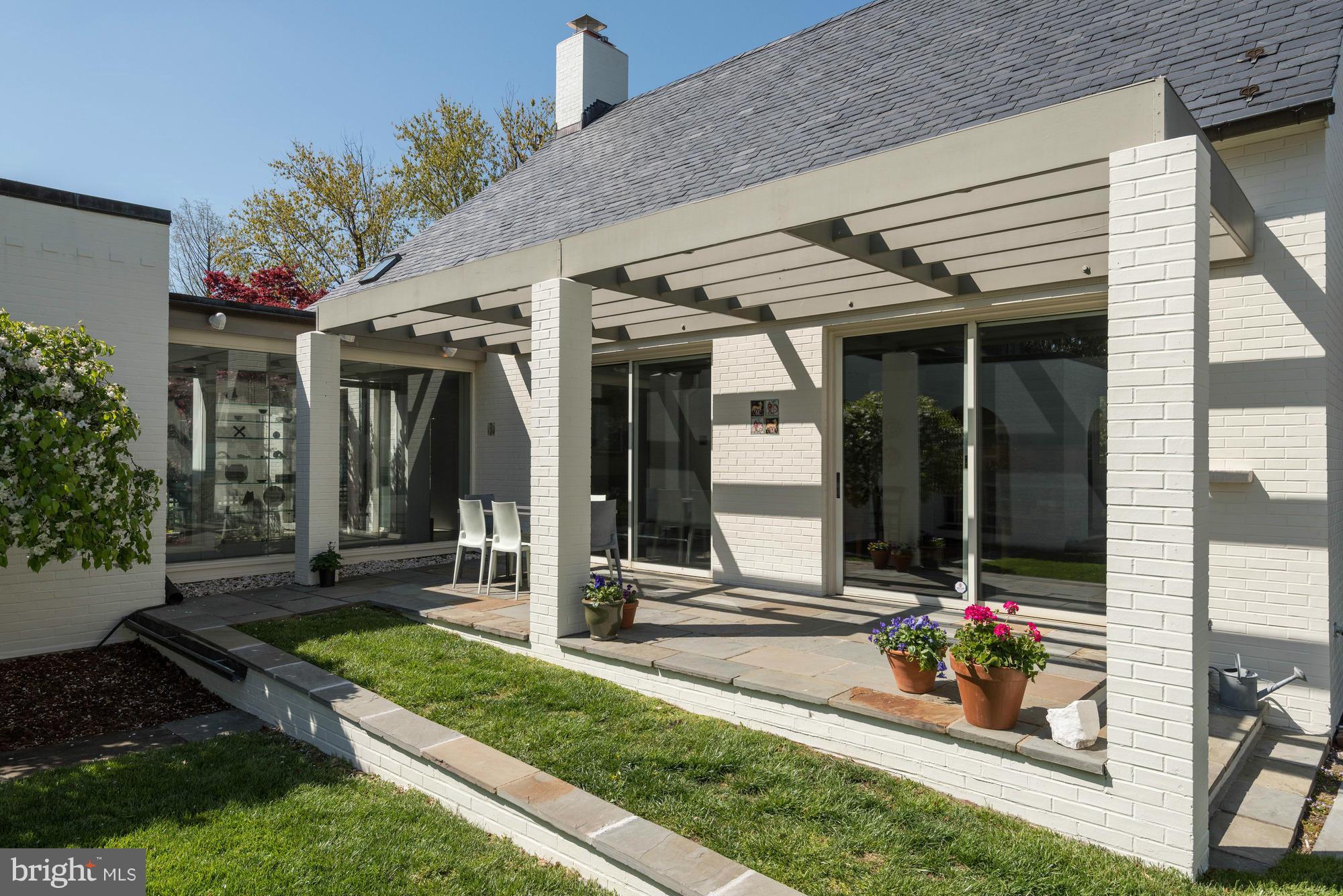 CLEVELAND PARK - Residential