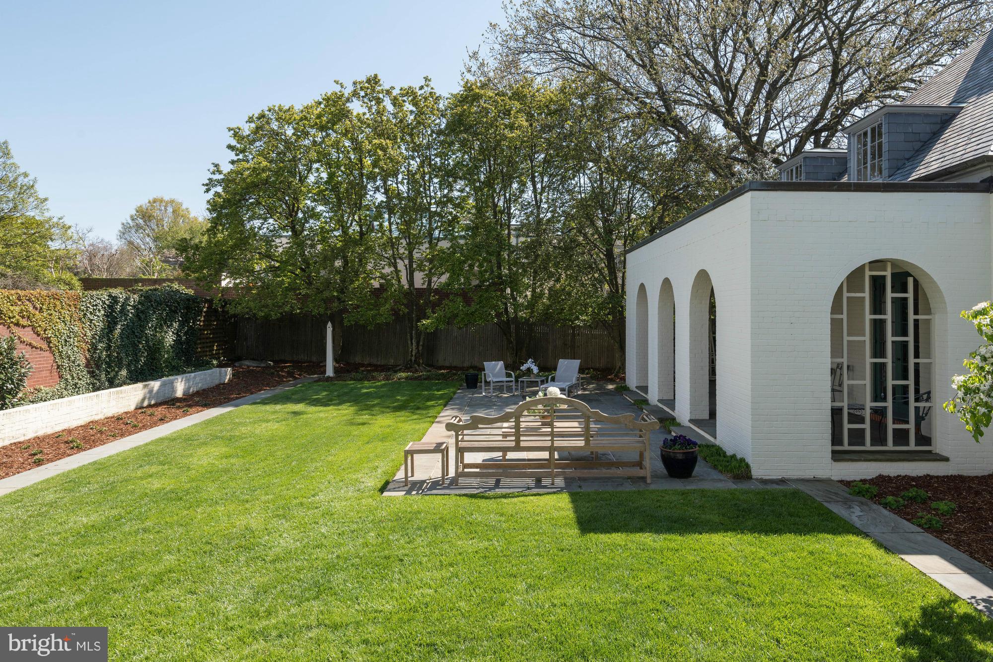 CLEVELAND PARK - Residential