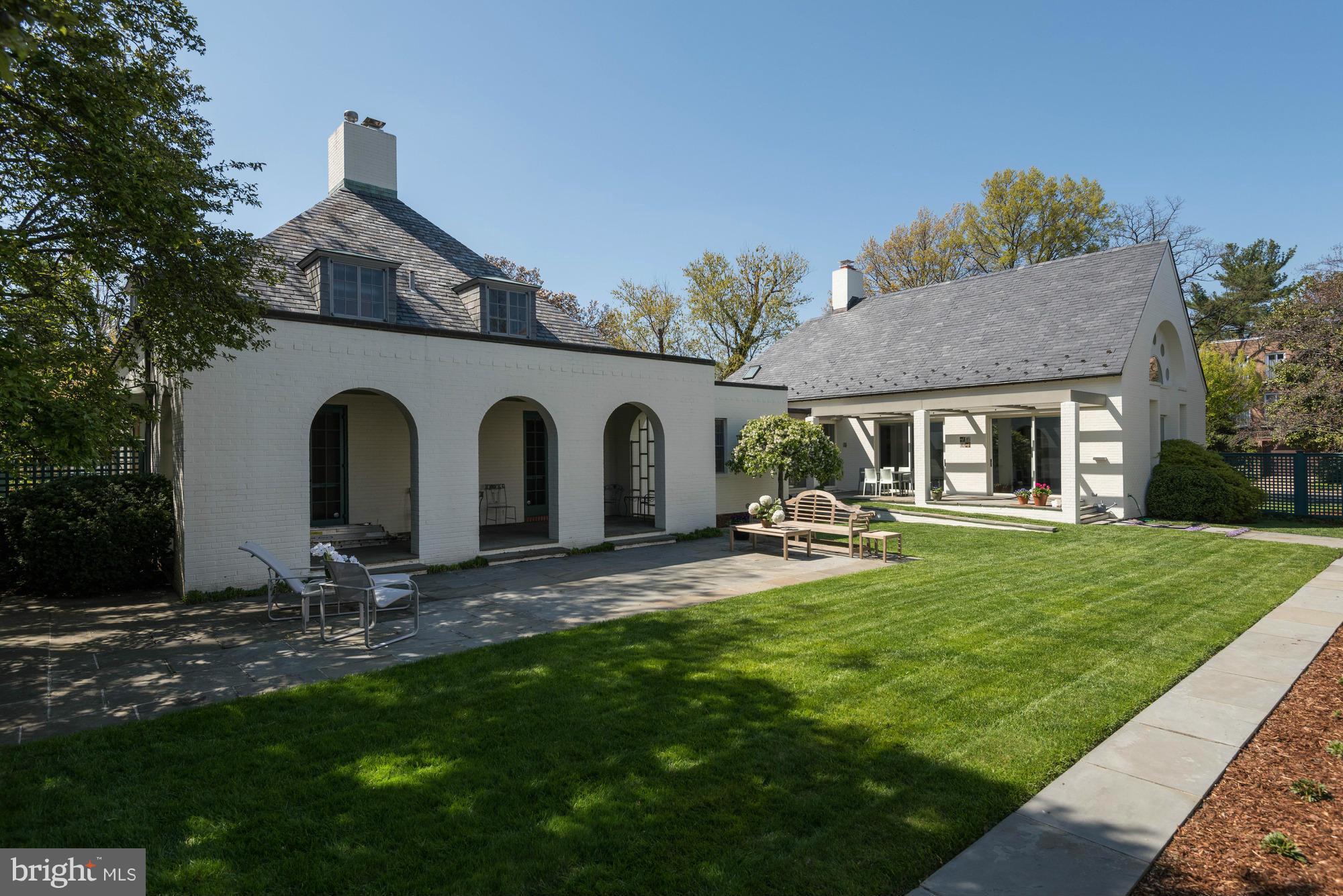 CLEVELAND PARK - Residential