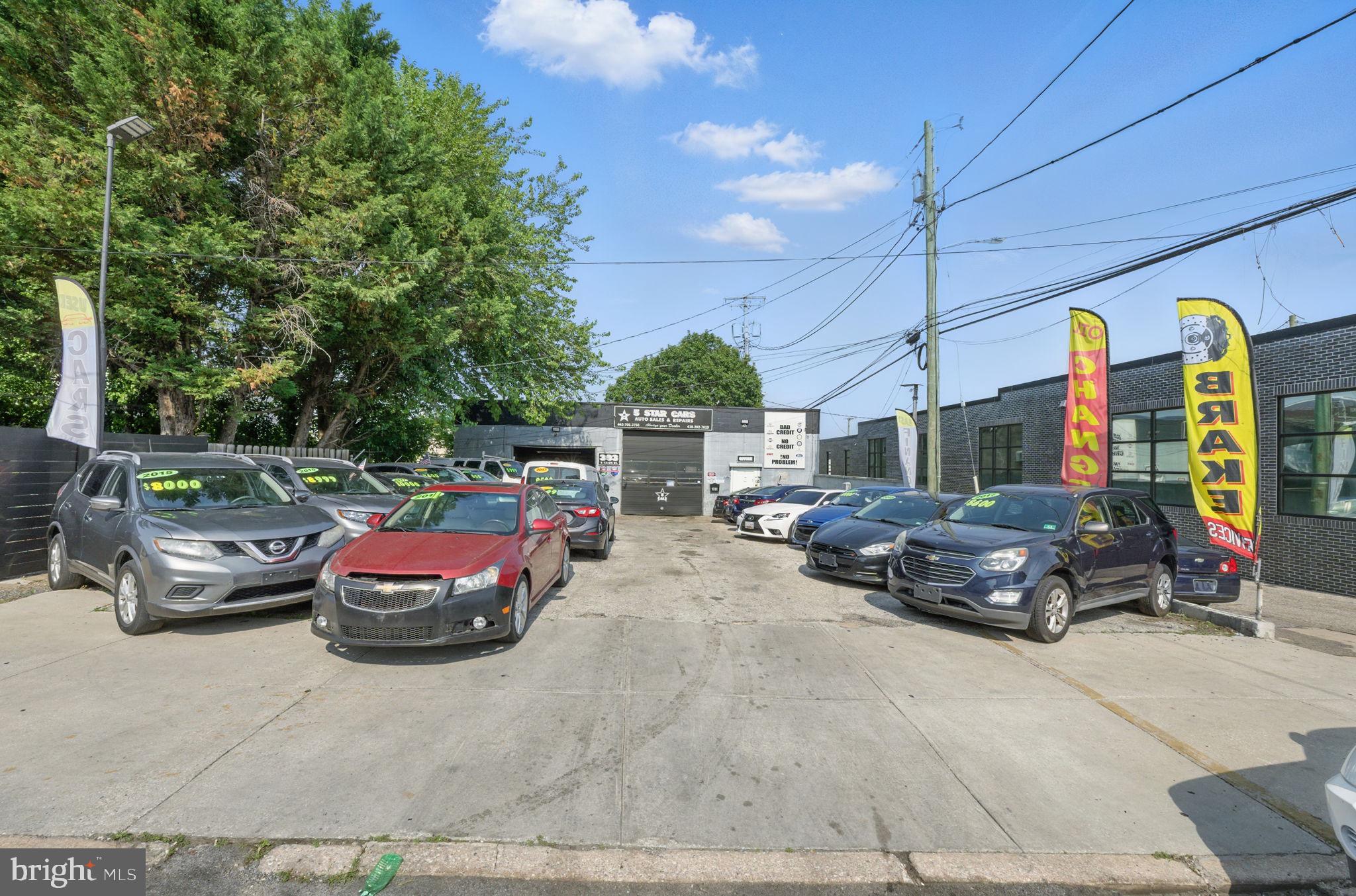 303 S EATON STREET