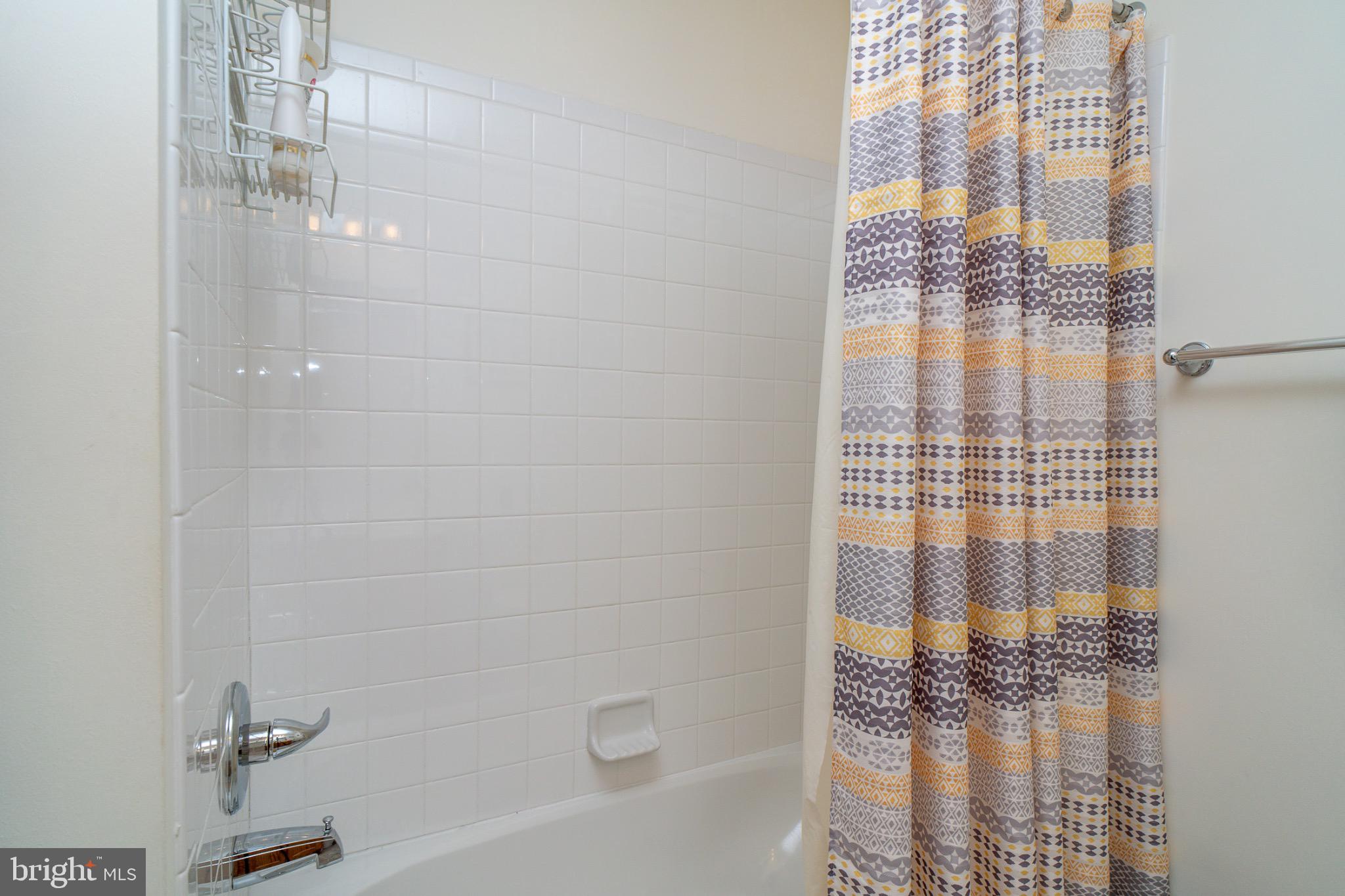 BRISTOL GREEN - Residential Lease