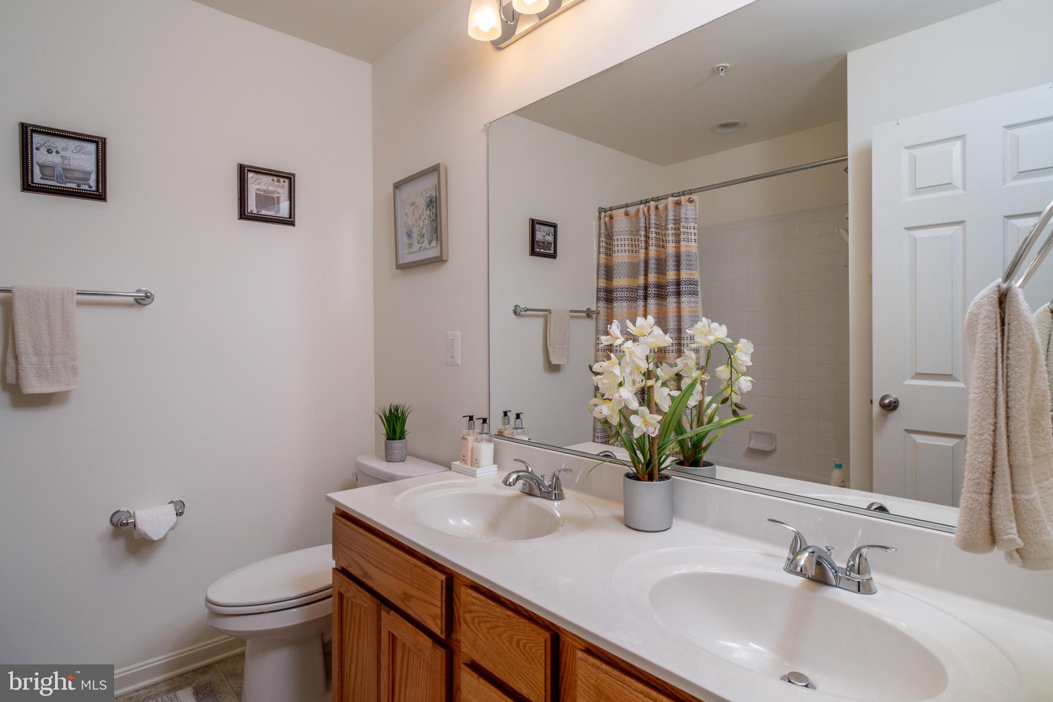 BRISTOL GREEN - Residential Lease