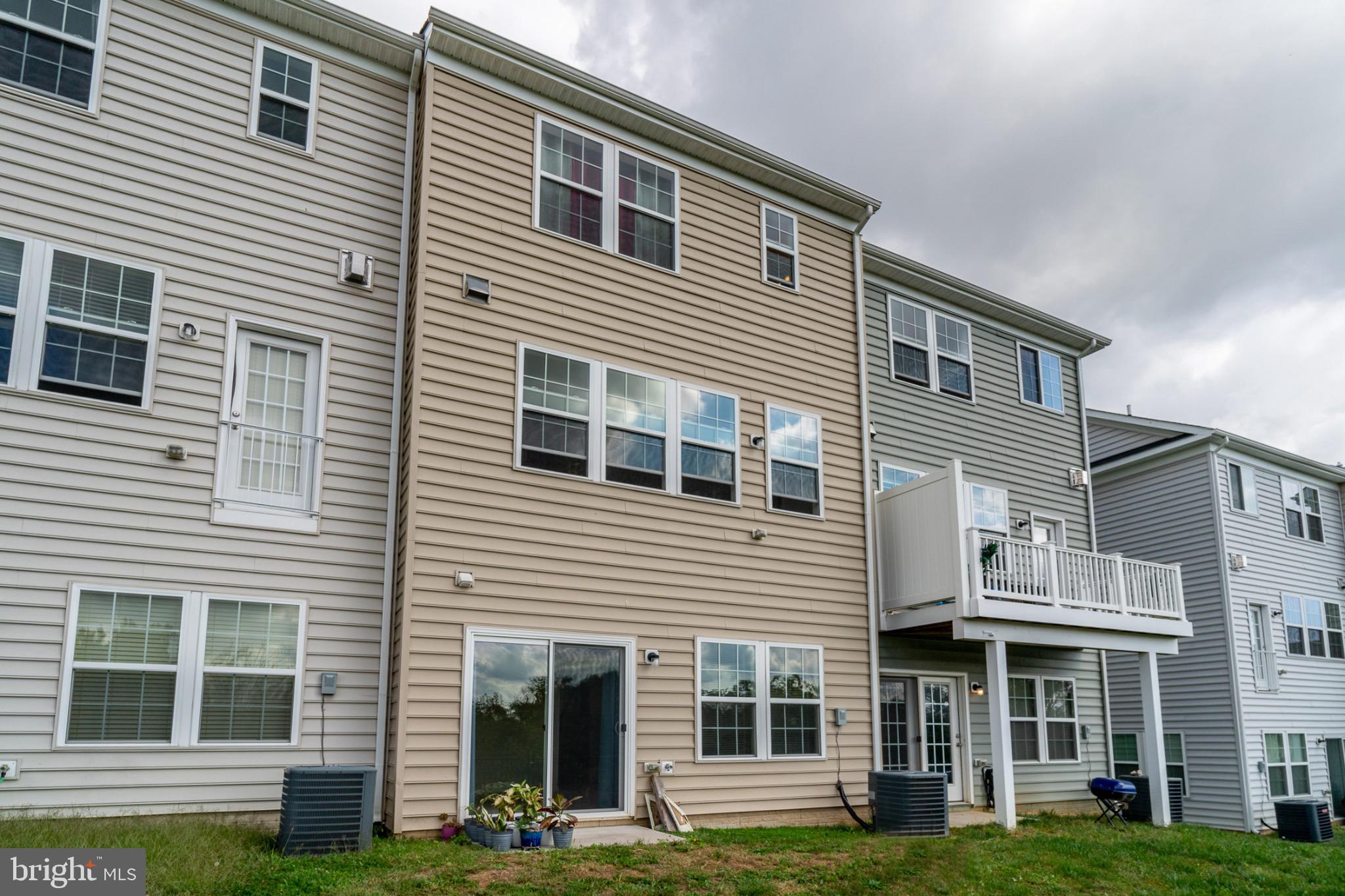 BRISTOL GREEN - Residential Lease