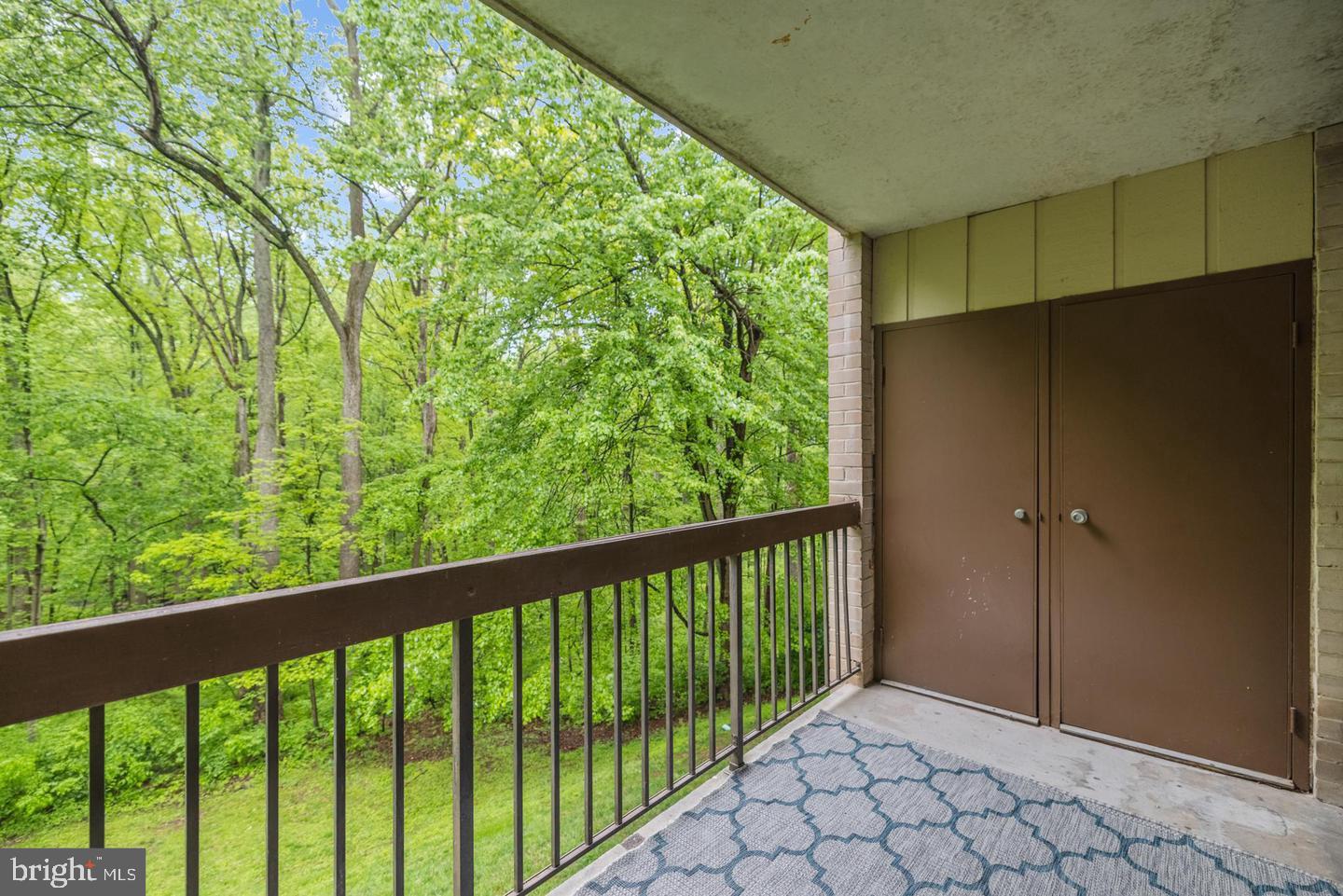 1673 PARKCREST CIRCLE 4D/201