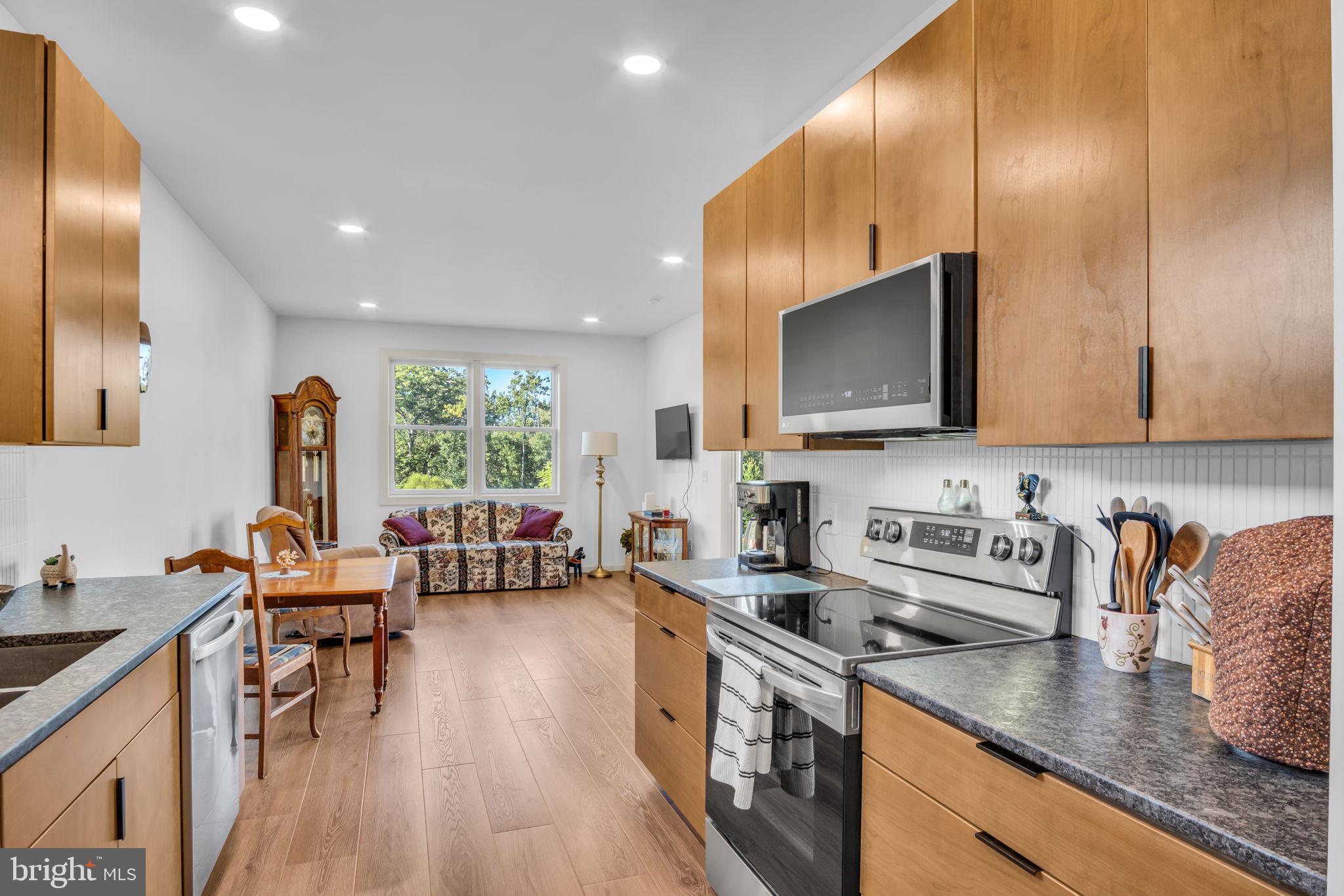 DICKINSON TWP - Residential