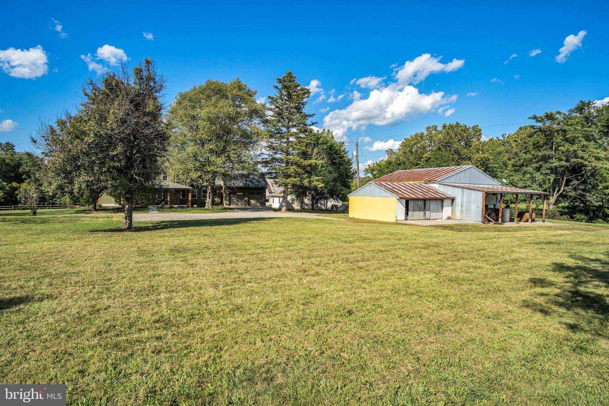 DICKINSON TWP - Residential