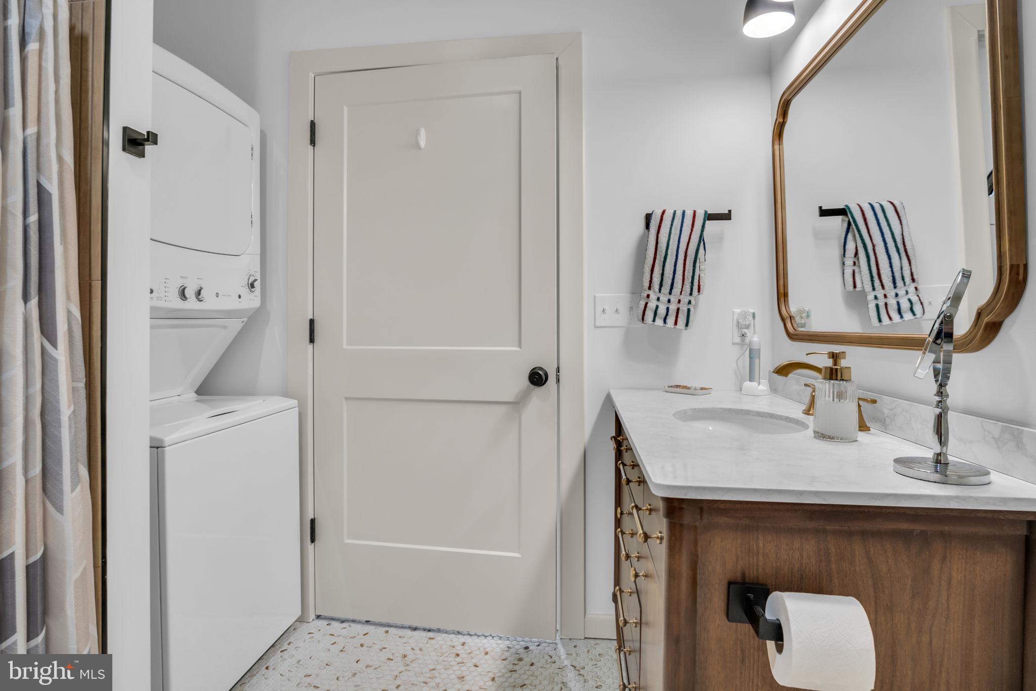 DICKINSON TWP - Residential