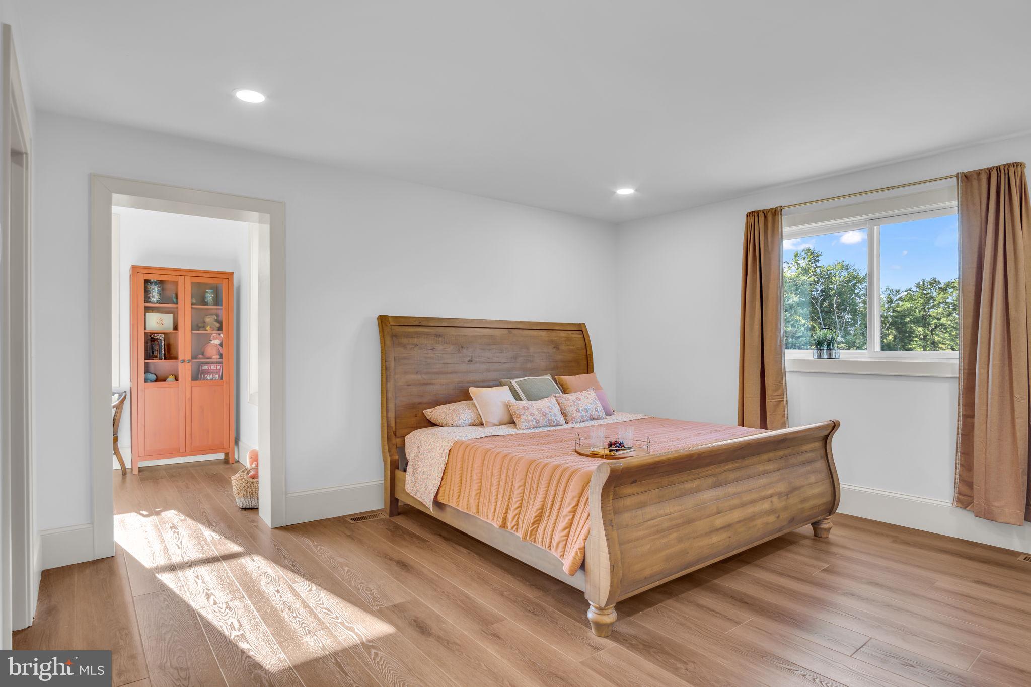 DICKINSON TWP - Residential