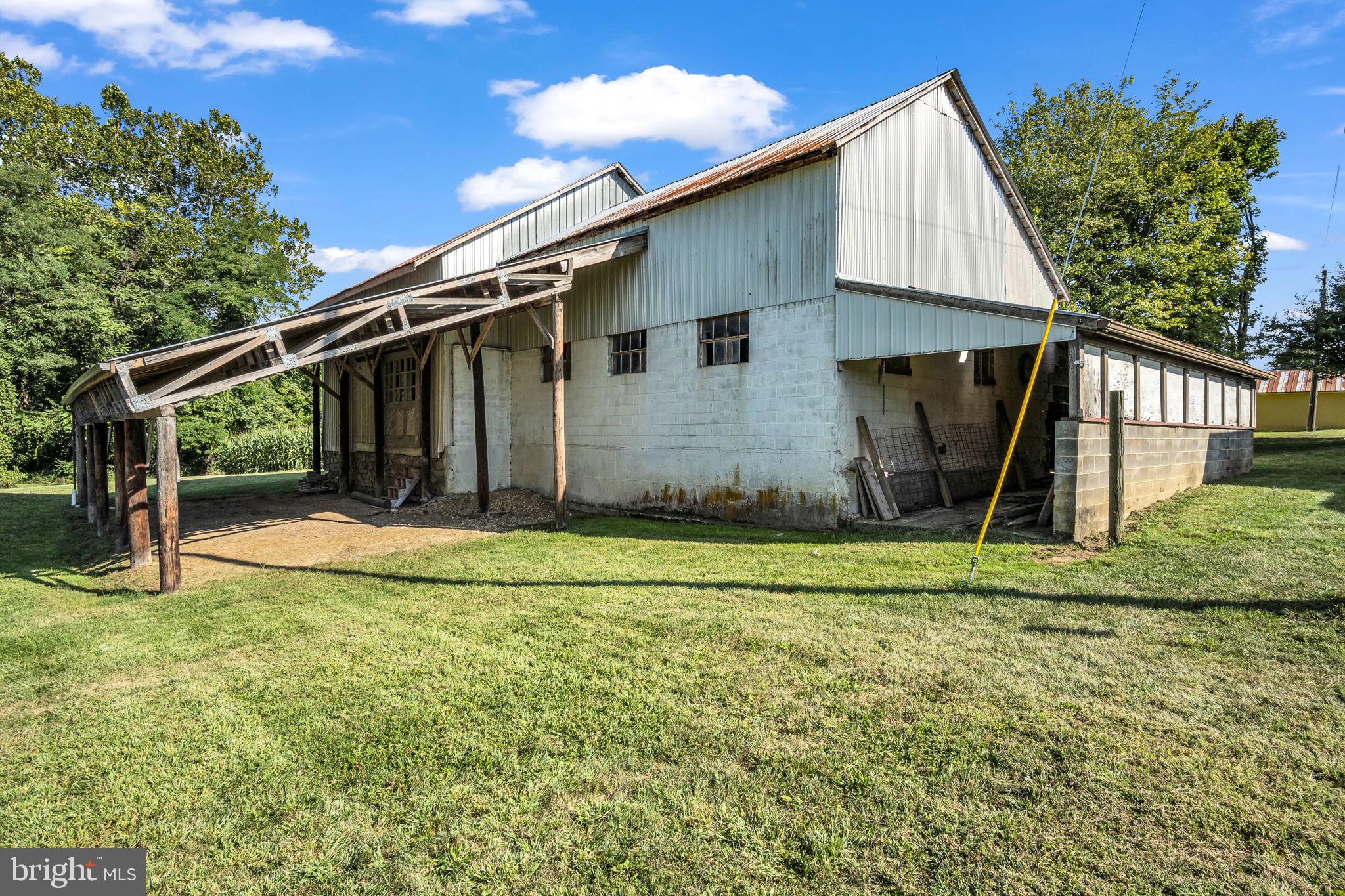 DICKINSON TWP - Residential