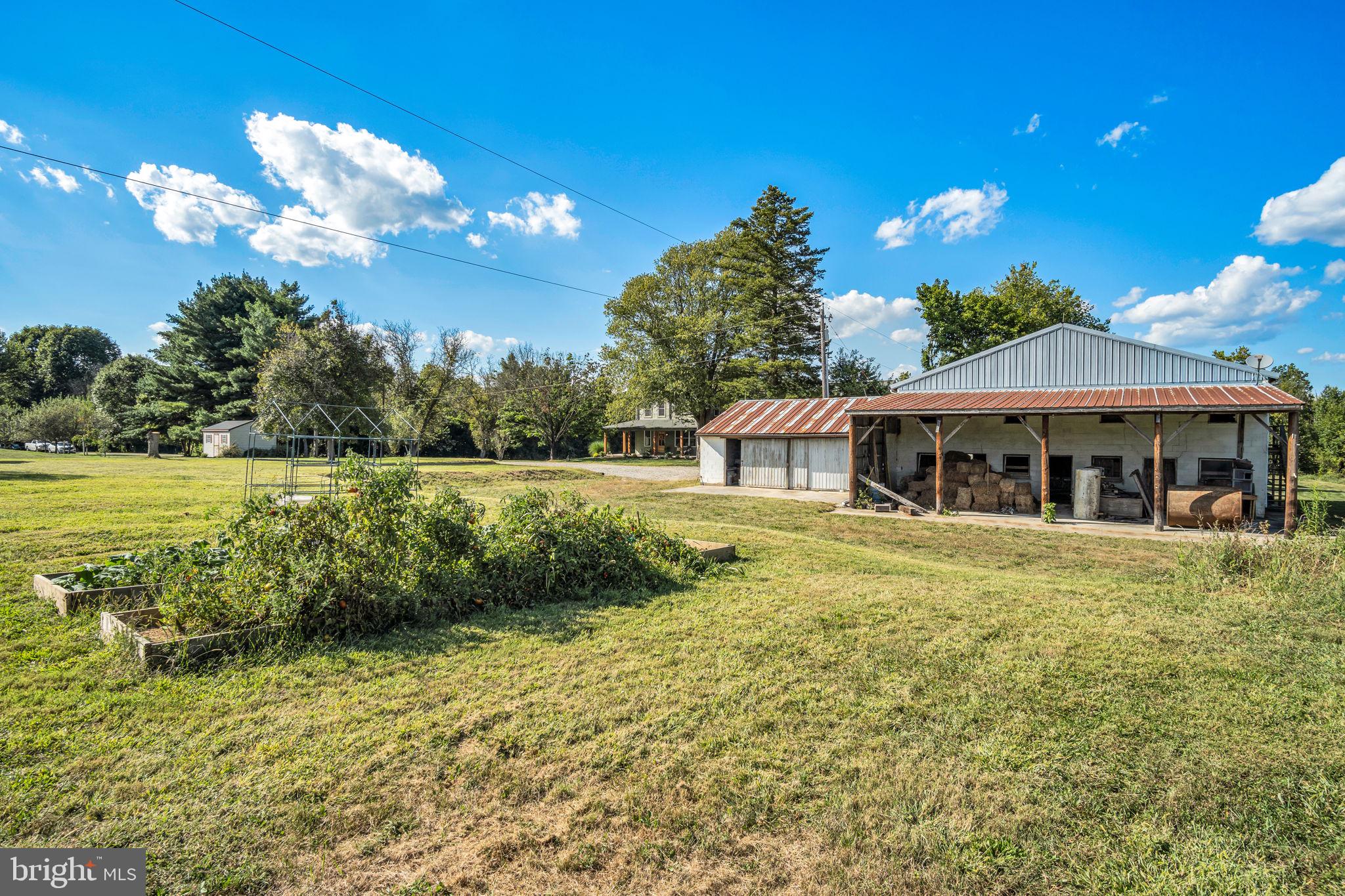 DICKINSON TWP - Residential