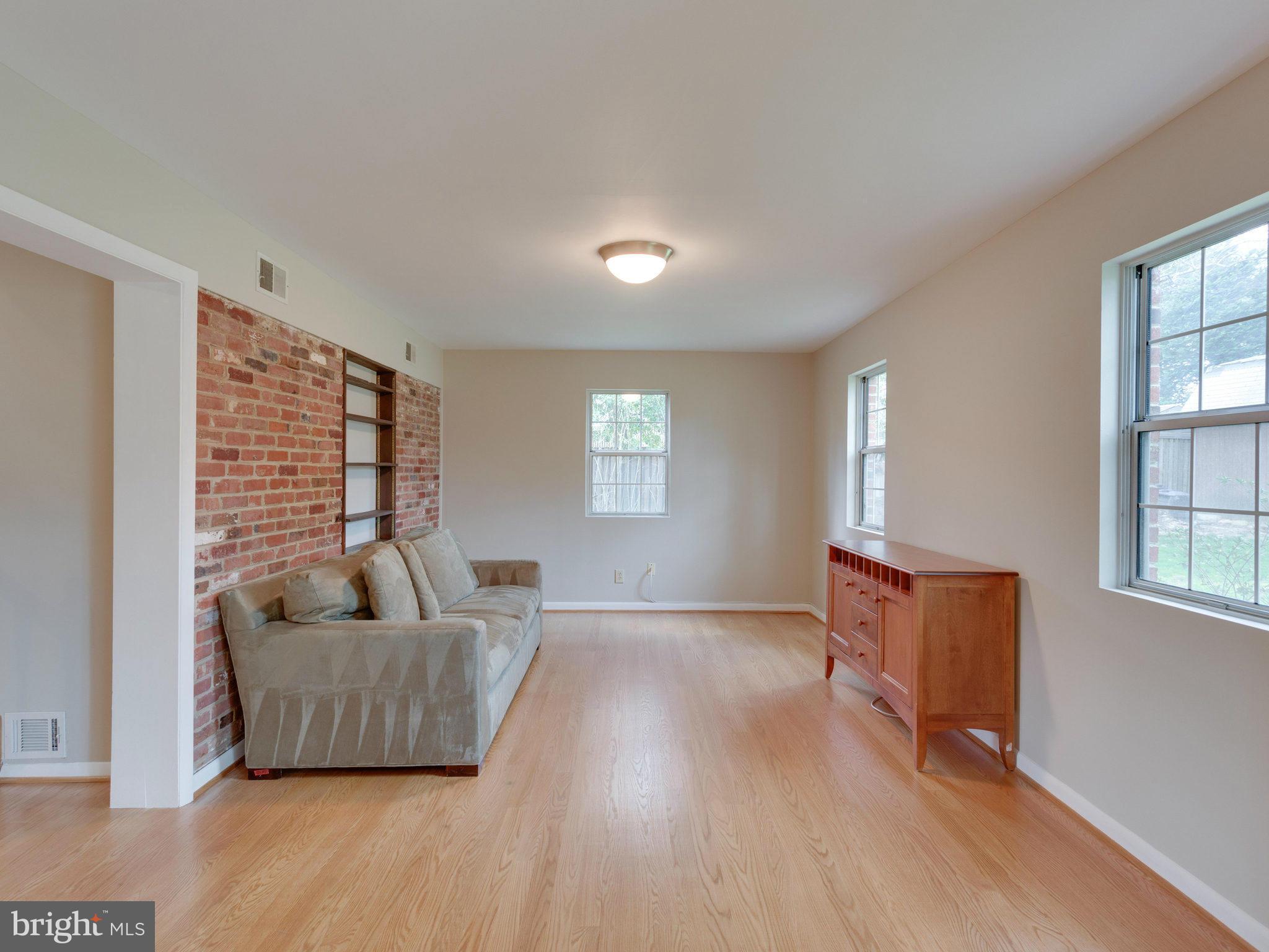 NORTH SPRINGFIELD - Residential