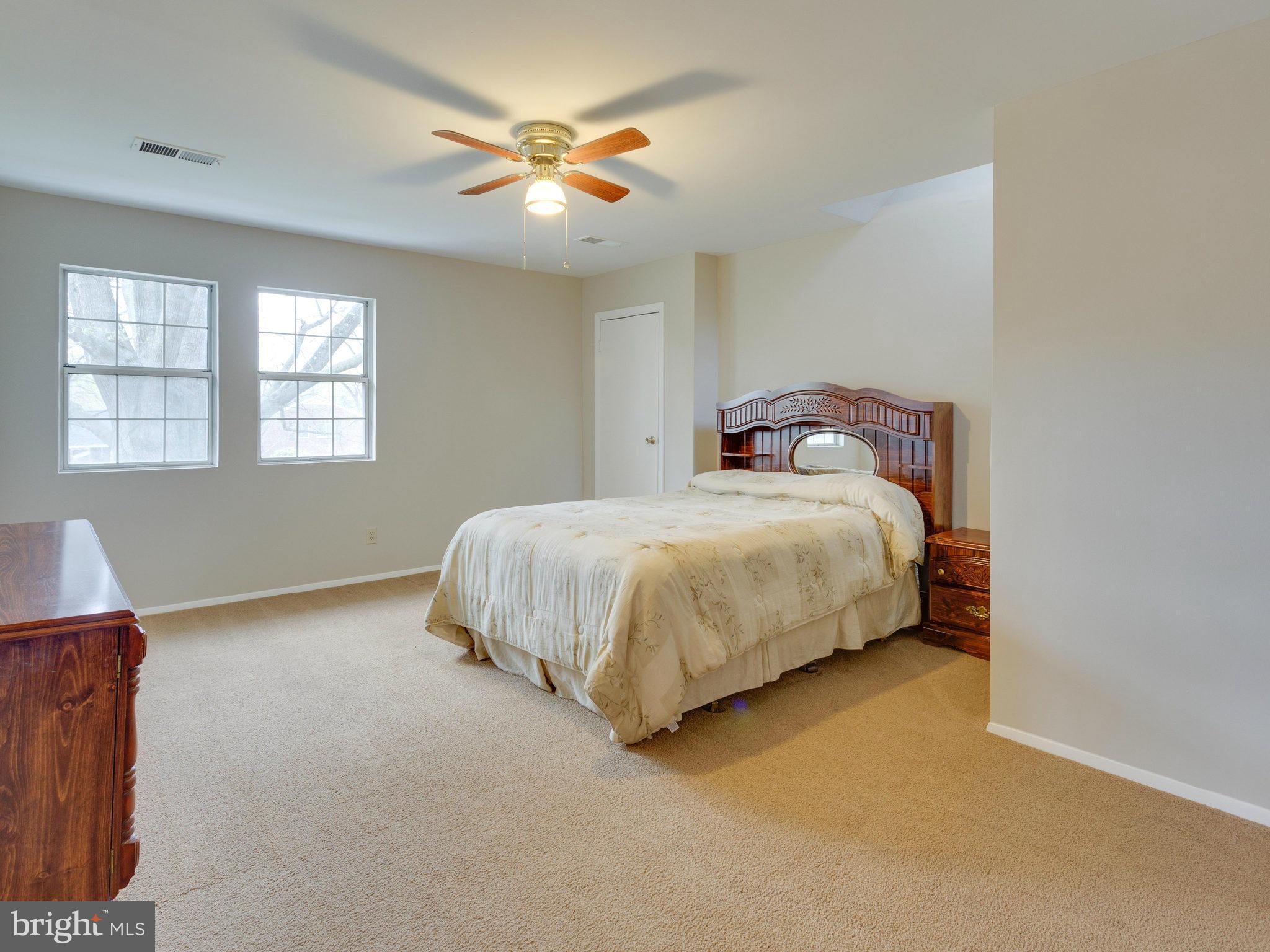 NORTH SPRINGFIELD - Residential