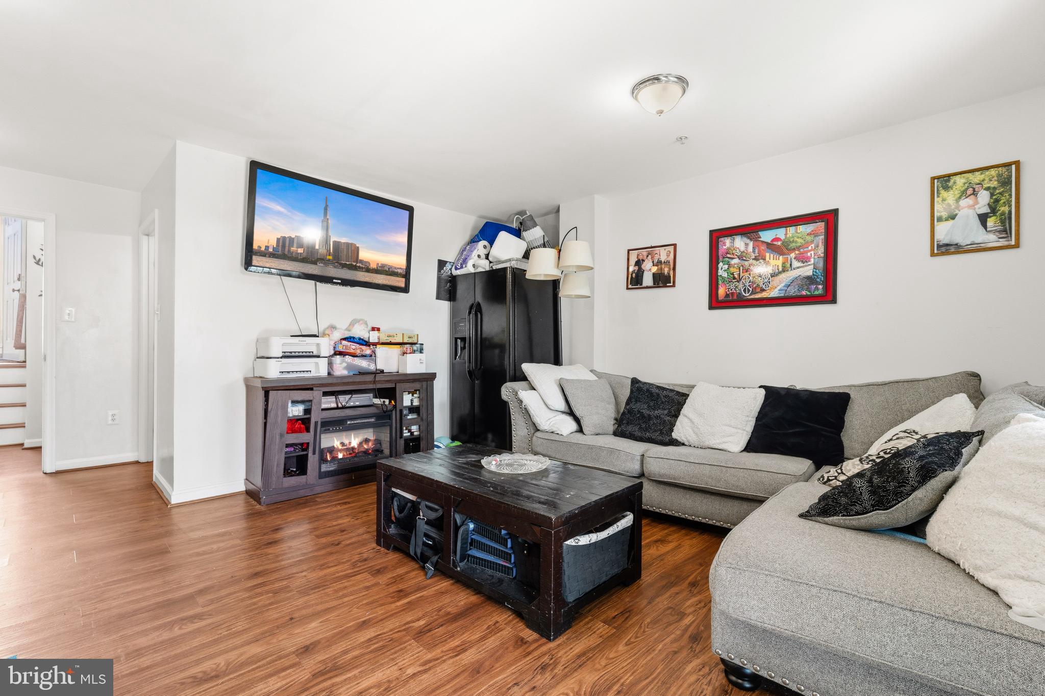 NORTH CROSSING - Residential