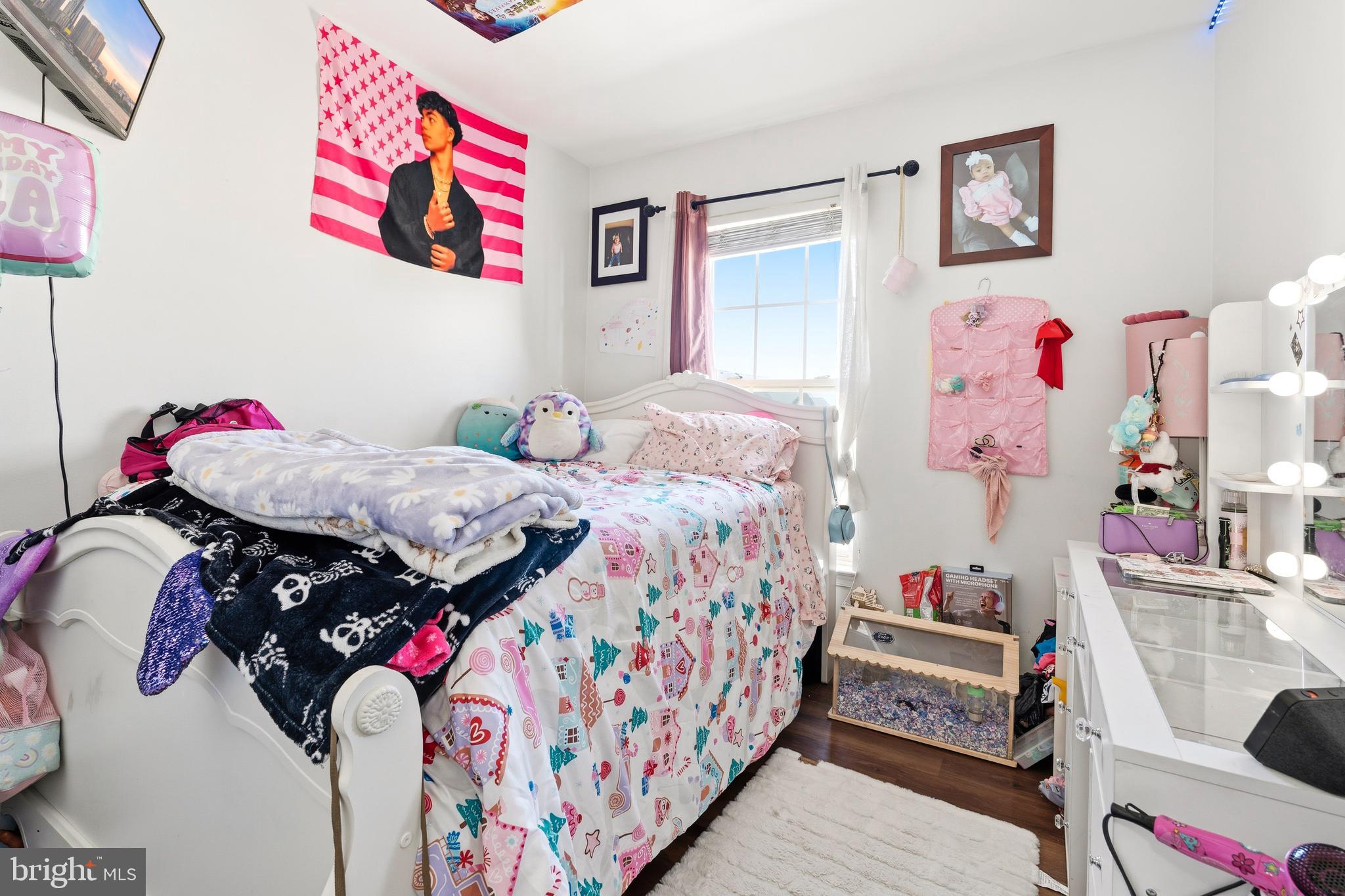 NORTH CROSSING - Residential