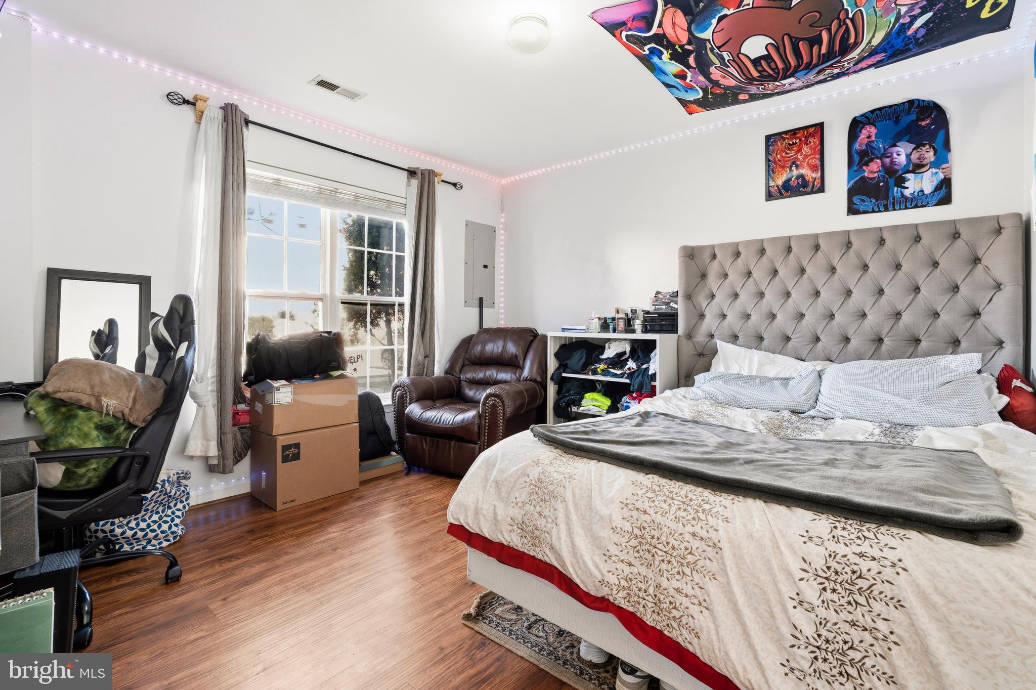 NORTH CROSSING - Residential