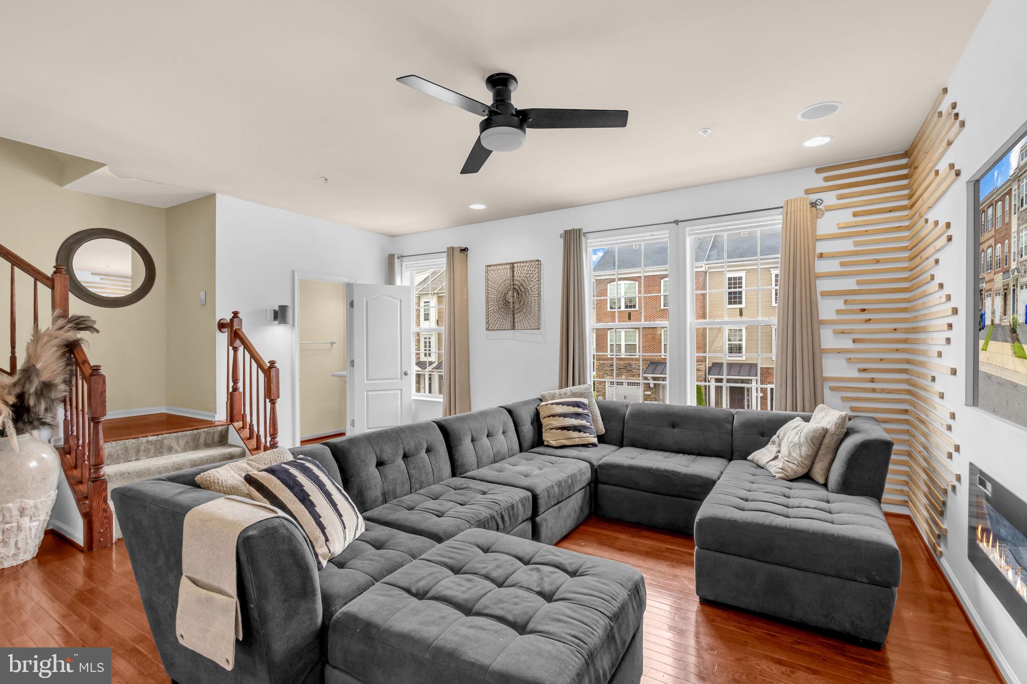 3536 PIPESTONE PLACE