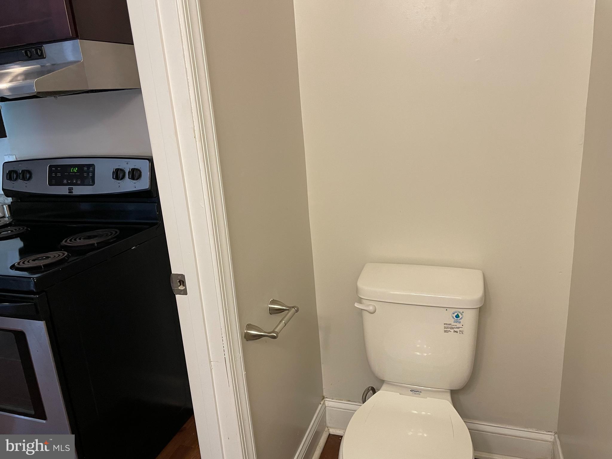 LAKE EVESHAM - Residential Lease