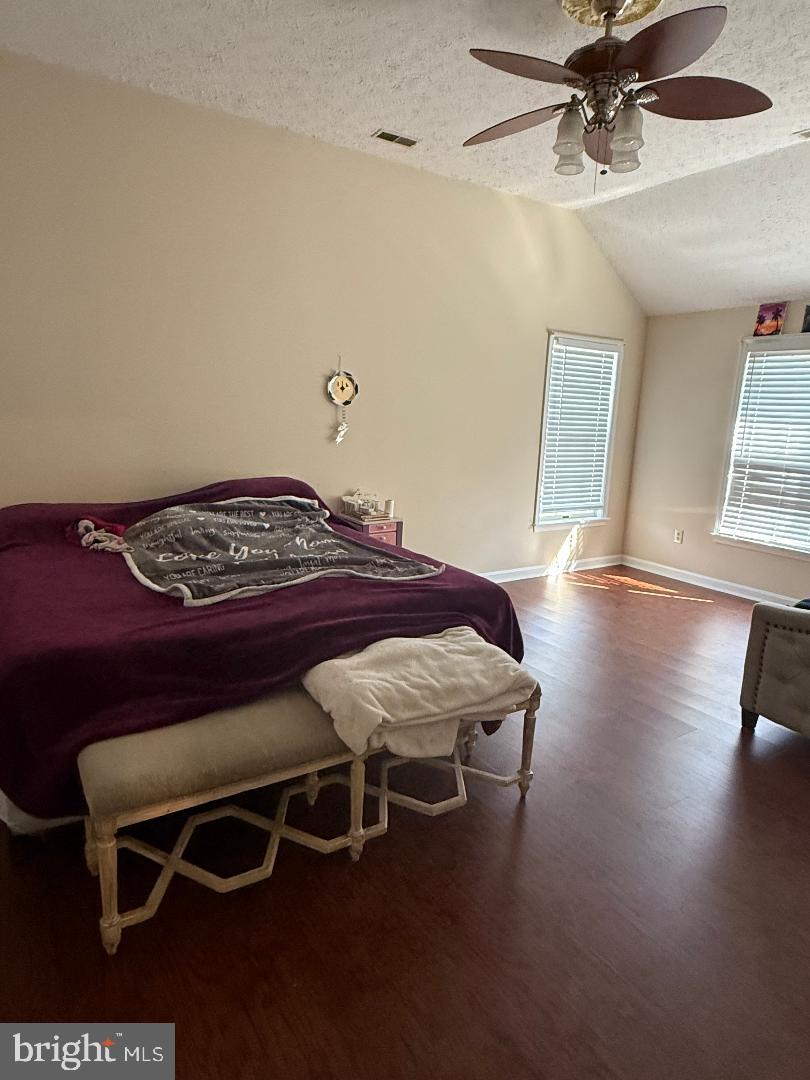 BERRYWOOD ACRES - Residential Lease