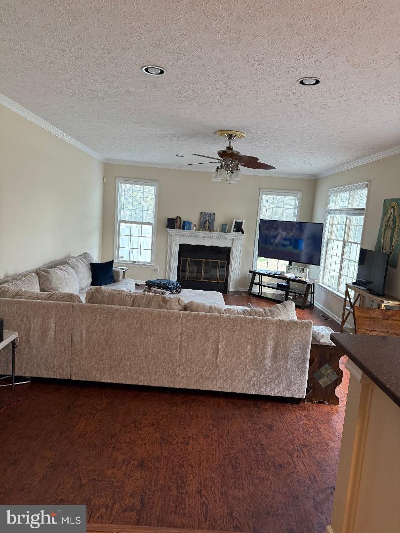 BERRYWOOD ACRES - Residential Lease