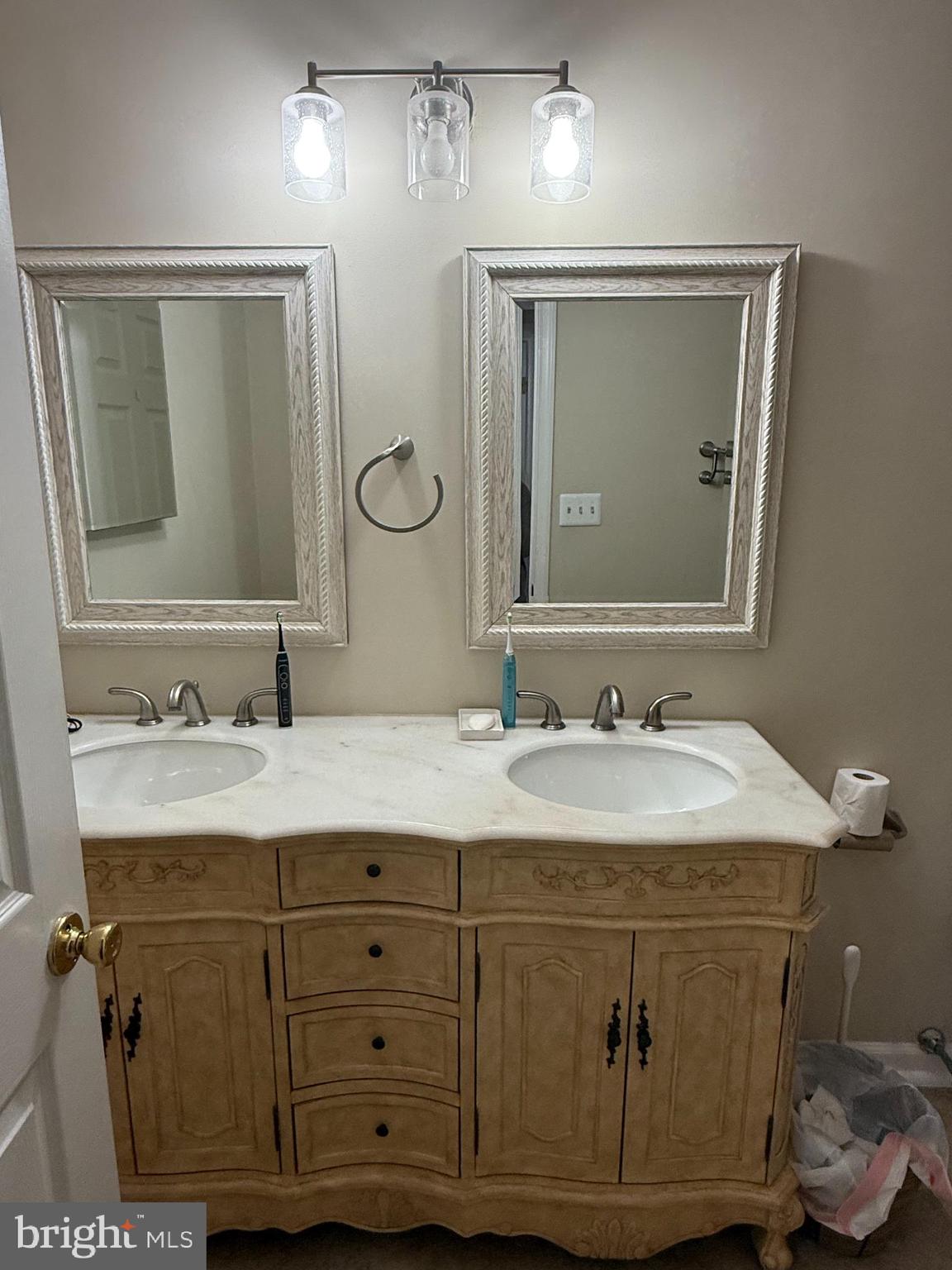 BERRYWOOD ACRES - Residential Lease