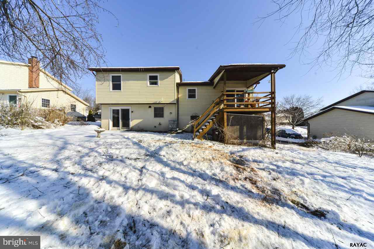 COLONIAL ACRES - Residential