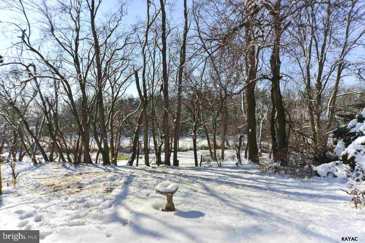 COLONIAL ACRES - Residential