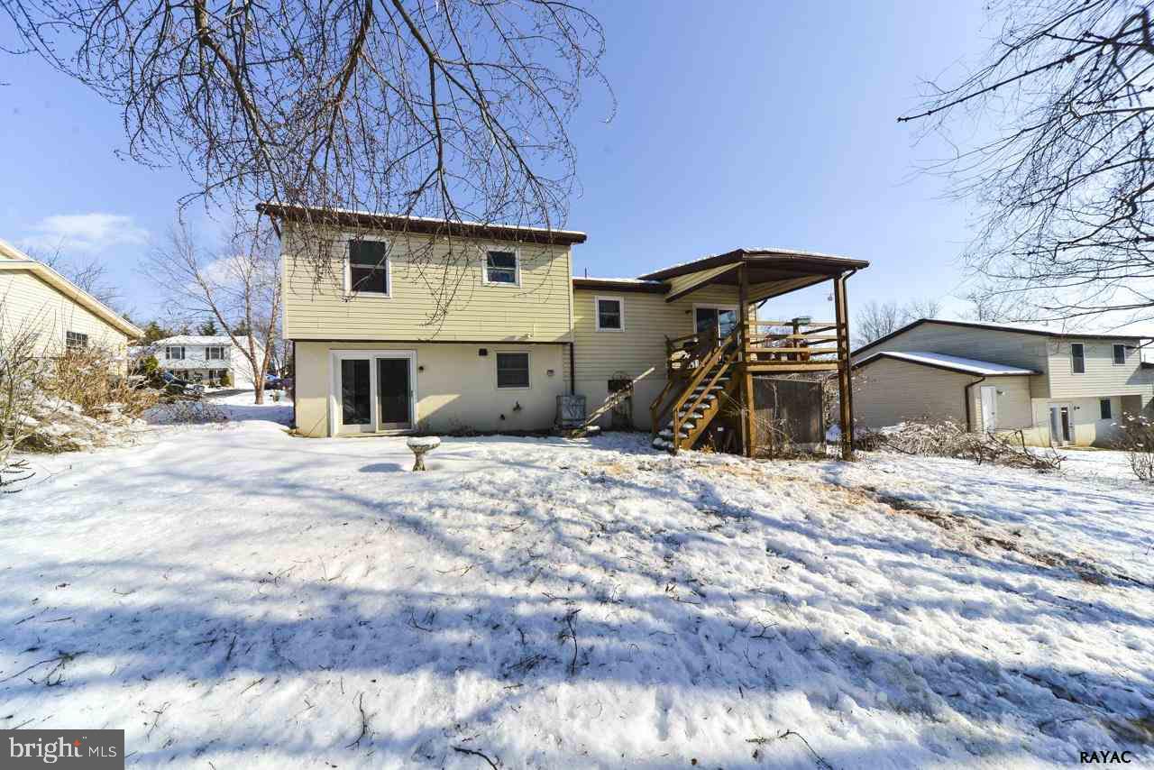 COLONIAL ACRES - Residential