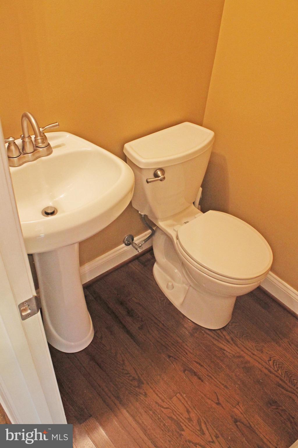 BAY HILLS - Residential Lease