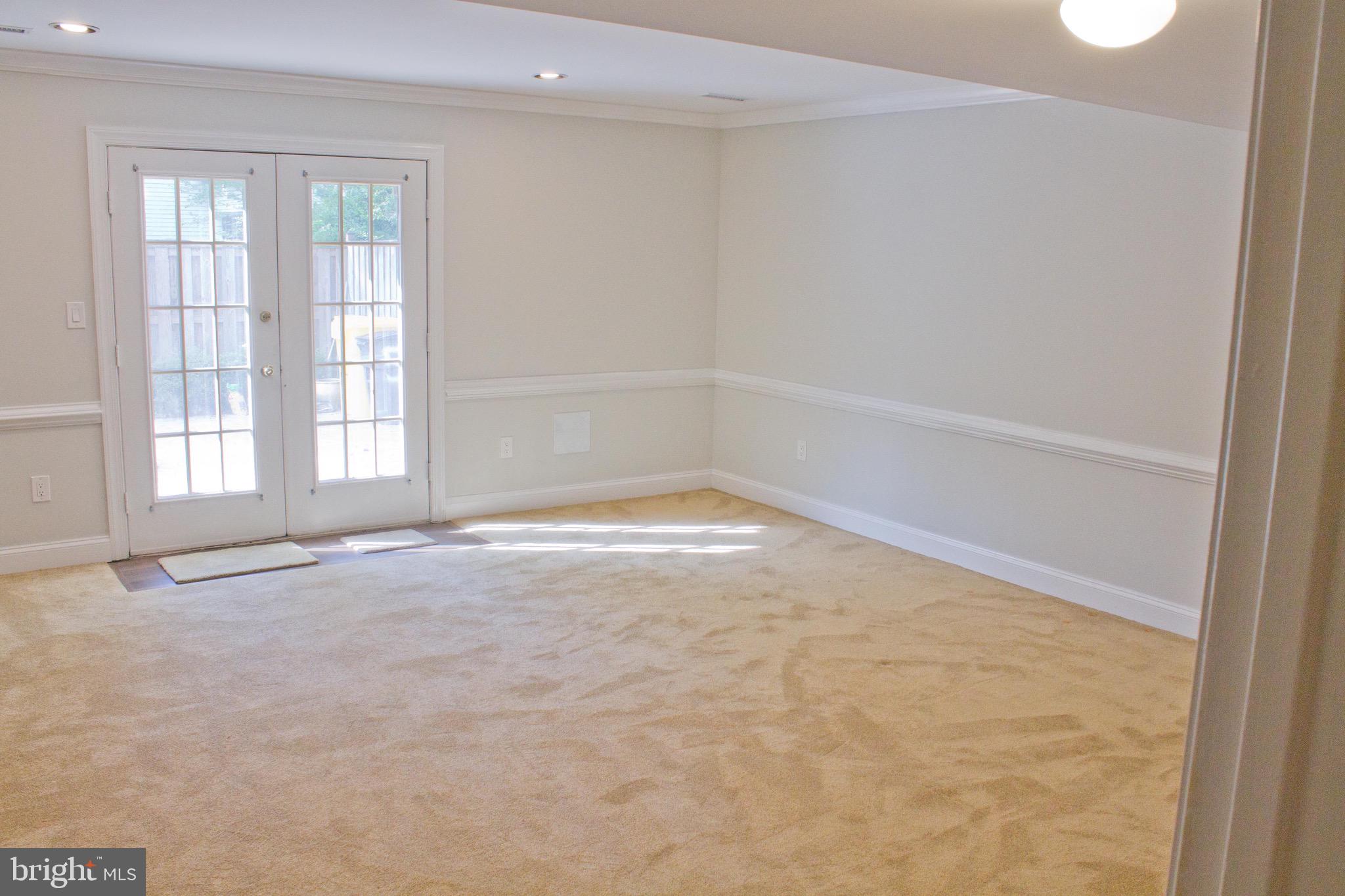 BAY HILLS - Residential Lease