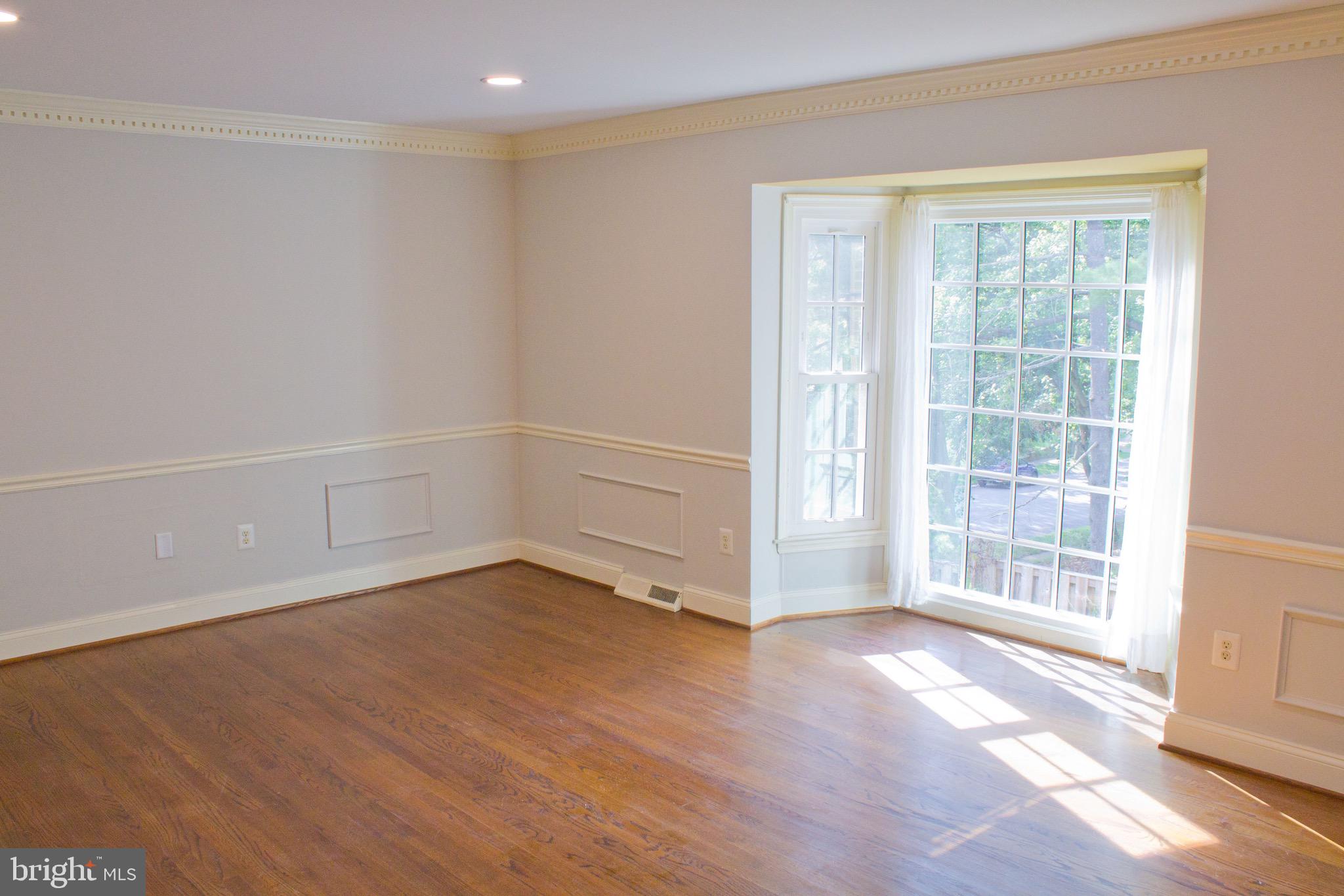 BAY HILLS - Residential Lease