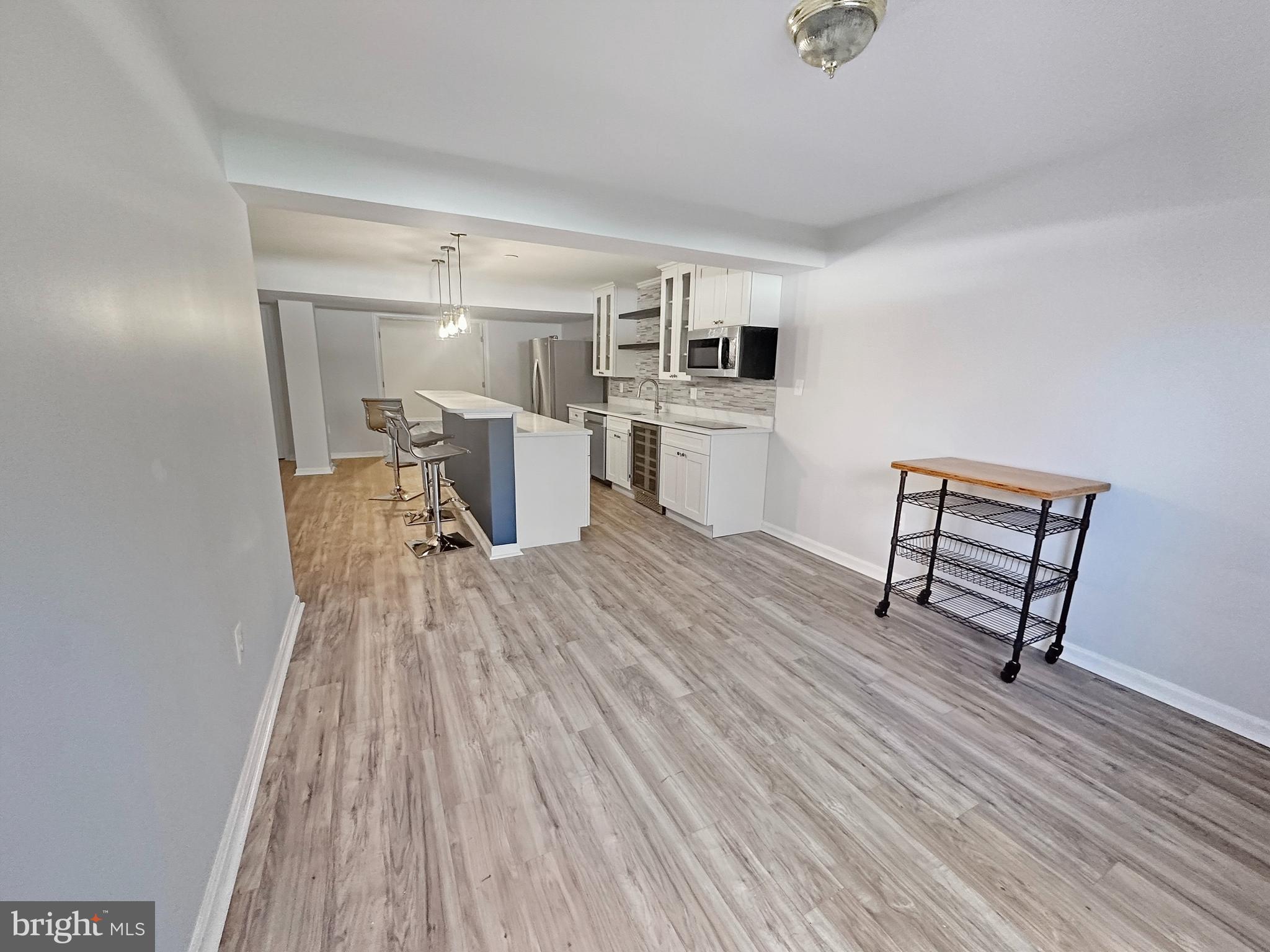 SARATOGA HUNT - Residential Lease