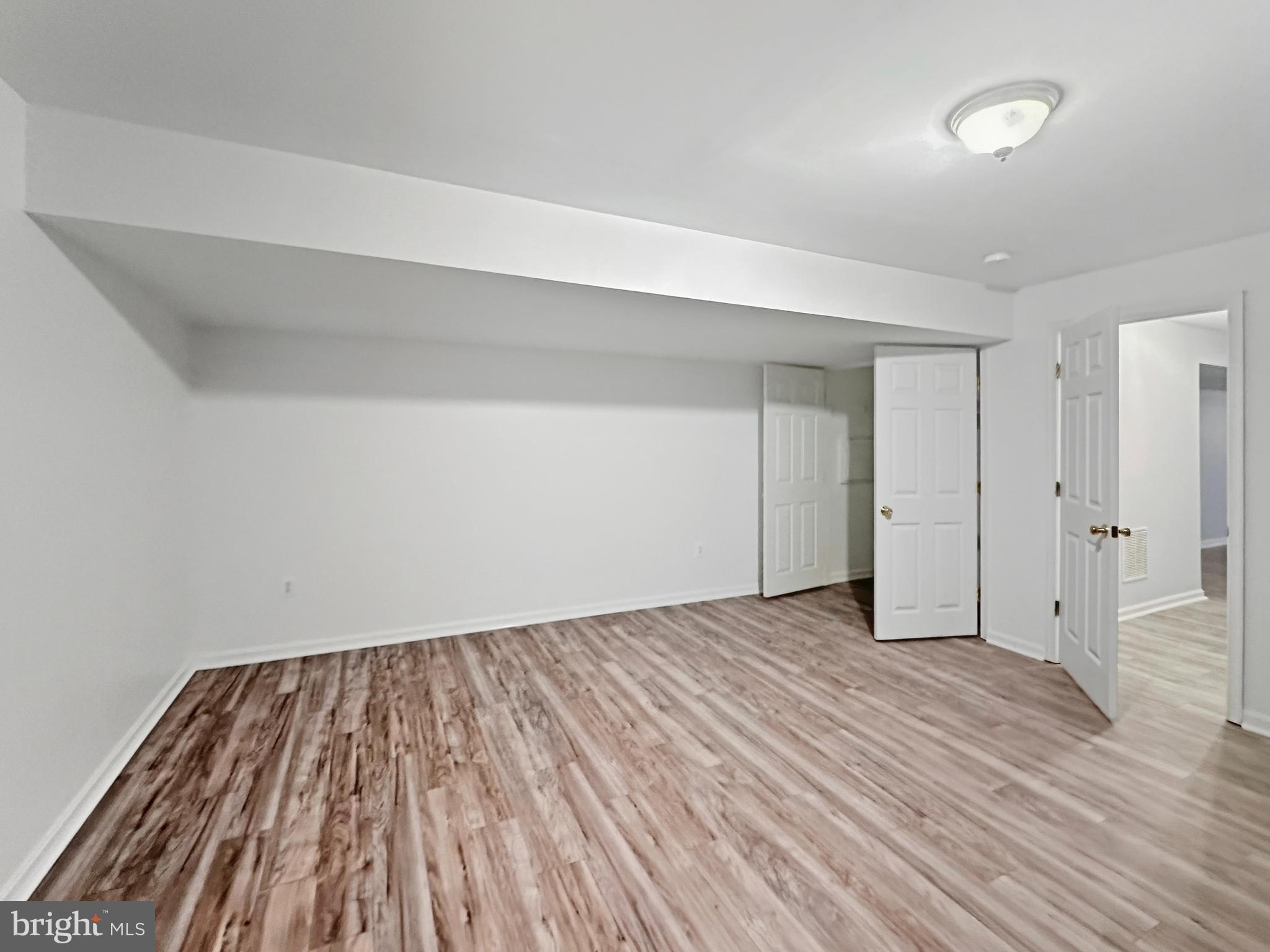 SARATOGA HUNT - Residential Lease