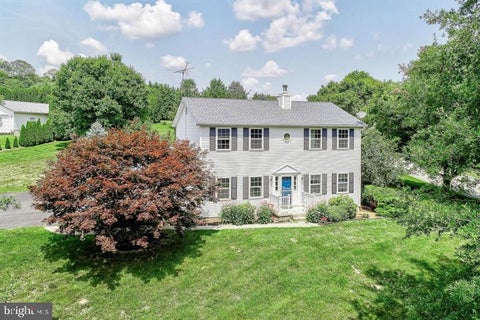 Homes For Sale - 4243 Willow Street<br/> STEWARTSTOWN, PA 17363