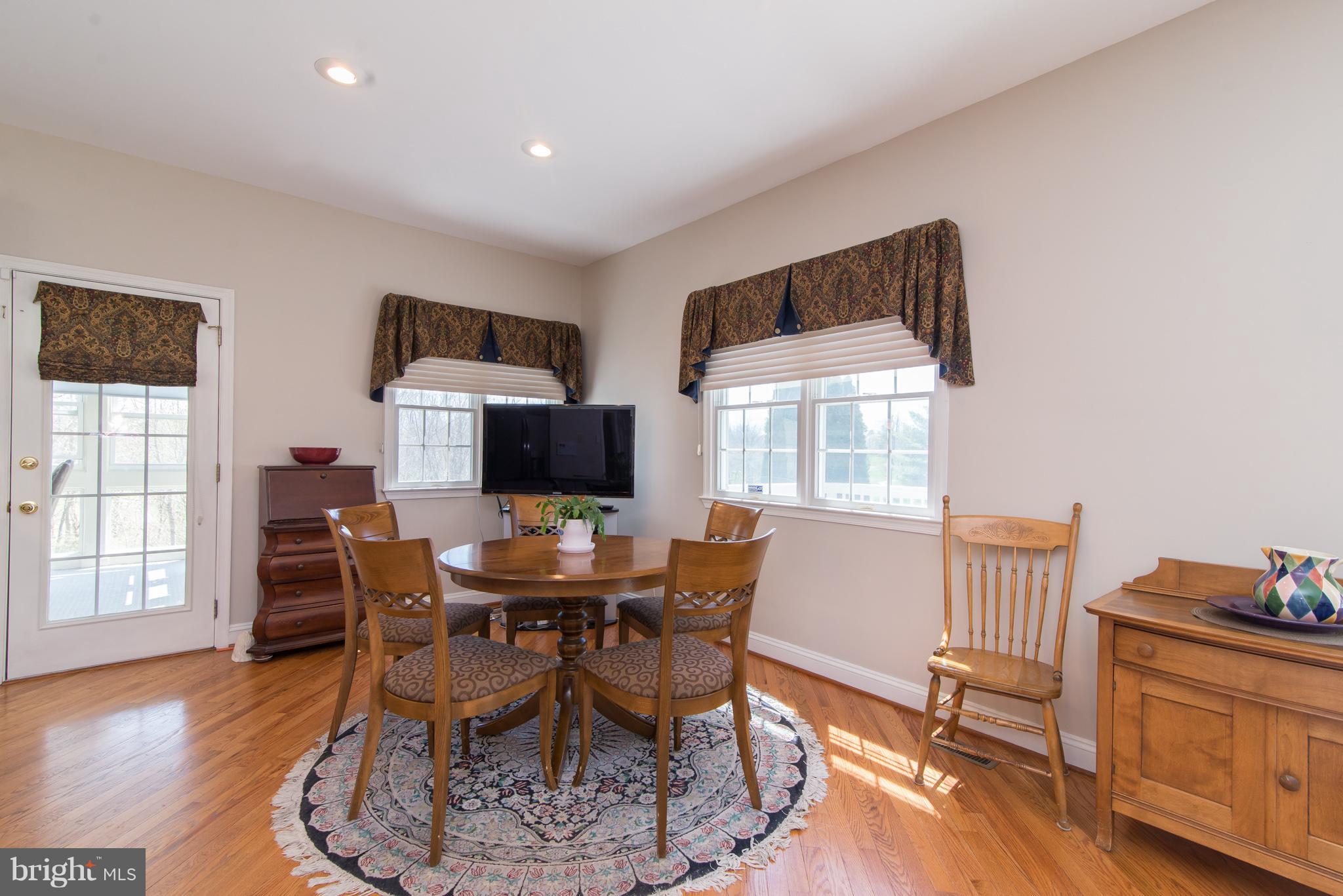 FERNBANK - Residential