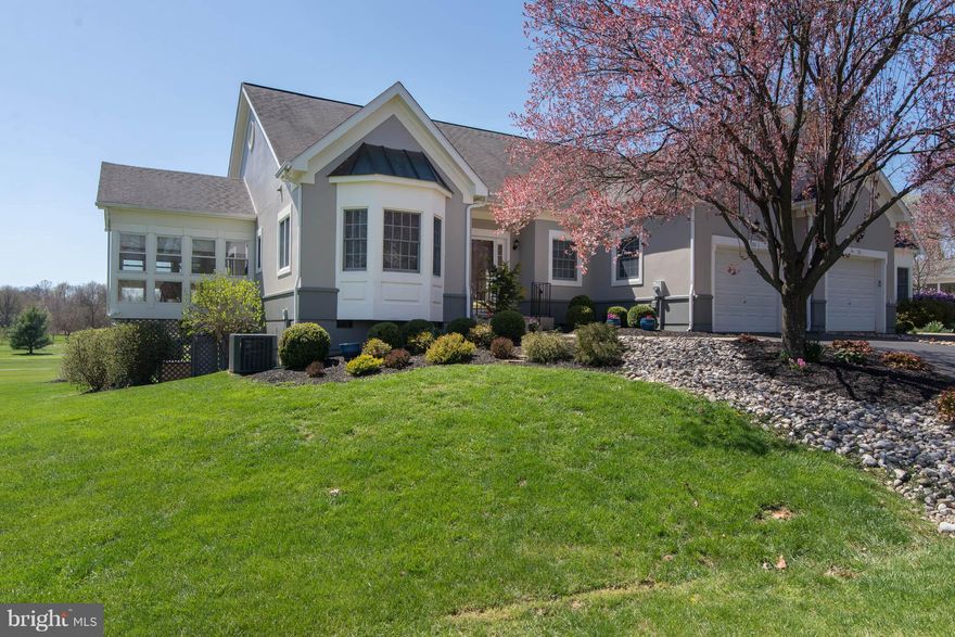 REDUCED BELOW MARKET VALUE! This one owner villa property backing to open views of the gold course, has been recently painted throughout interior and exterior, with handsome landscaping, rear deck, all seasons porch, full finished walk out basement! Ready for new owners!!!! with amazing views!